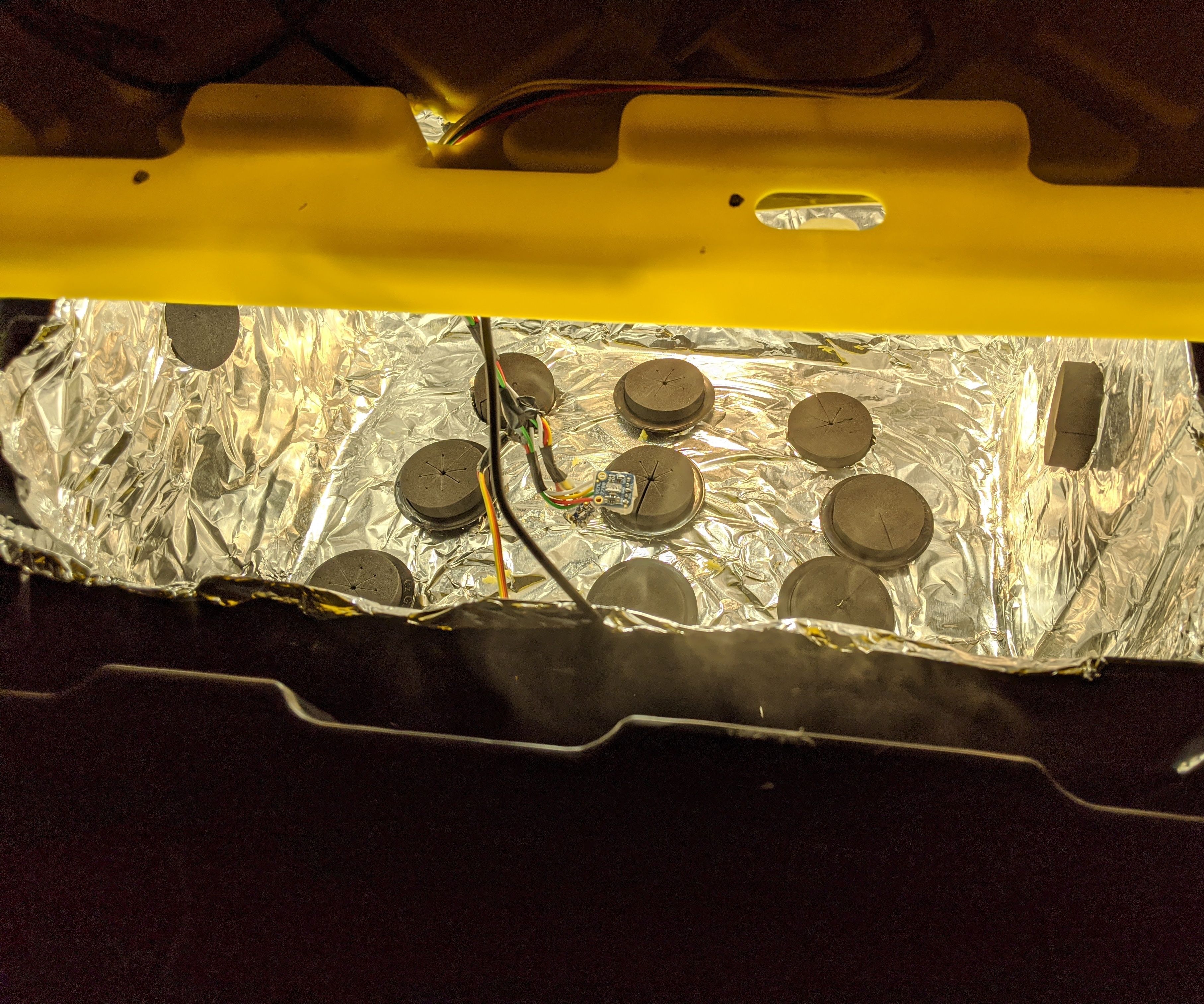 Much Lettuce Machine: Aeroponic, Automatic Grow Box