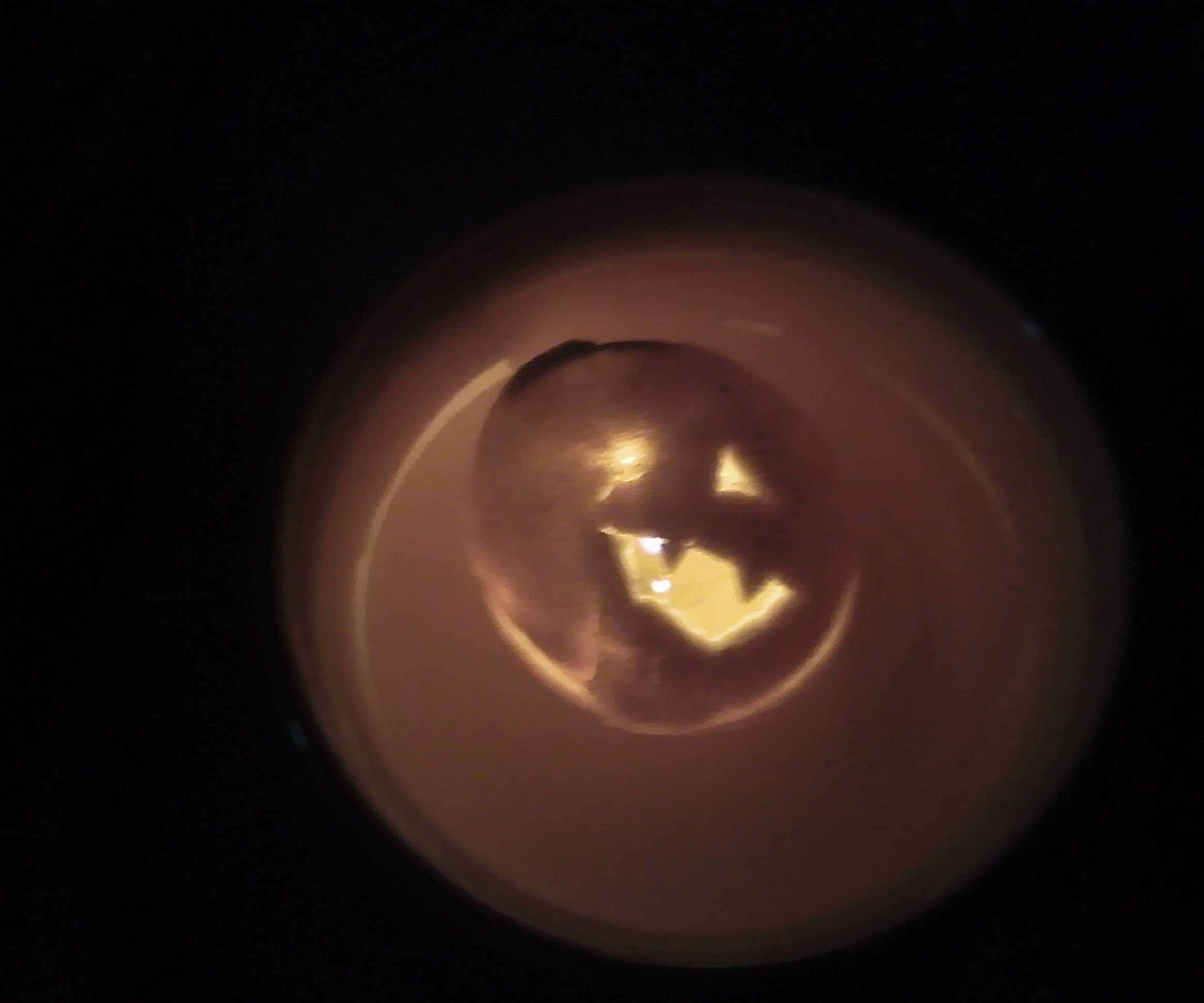 "Pumpkin" oil candle