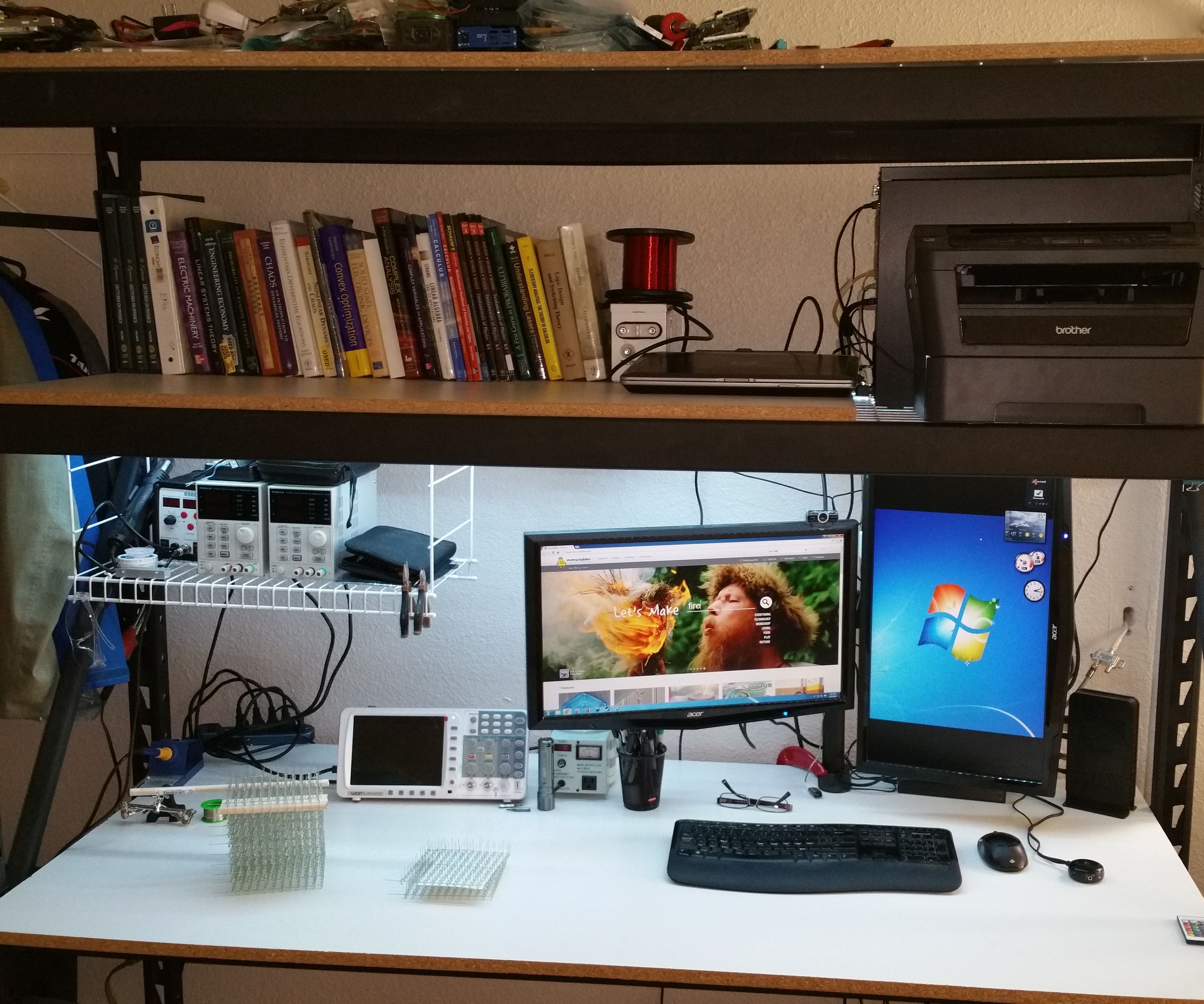 The Most Amazingly Versatile, Space Saving Hobby-Project Happy Place!!!