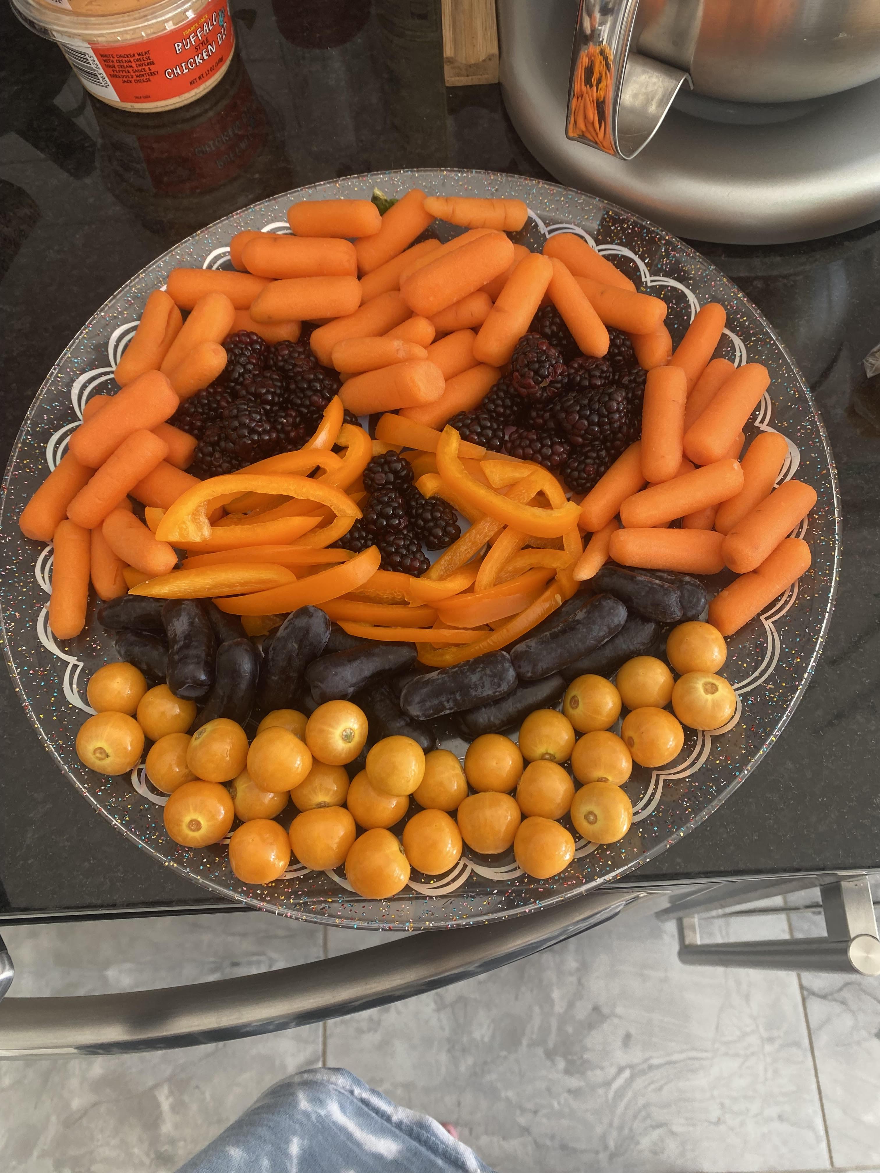 DIY Jack-o-Lantern Charcuterie Board