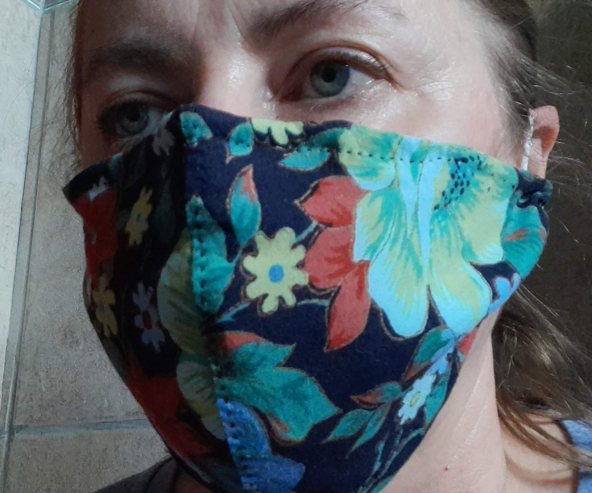 Make a Re-usable Facemask From Re-cycled Materials