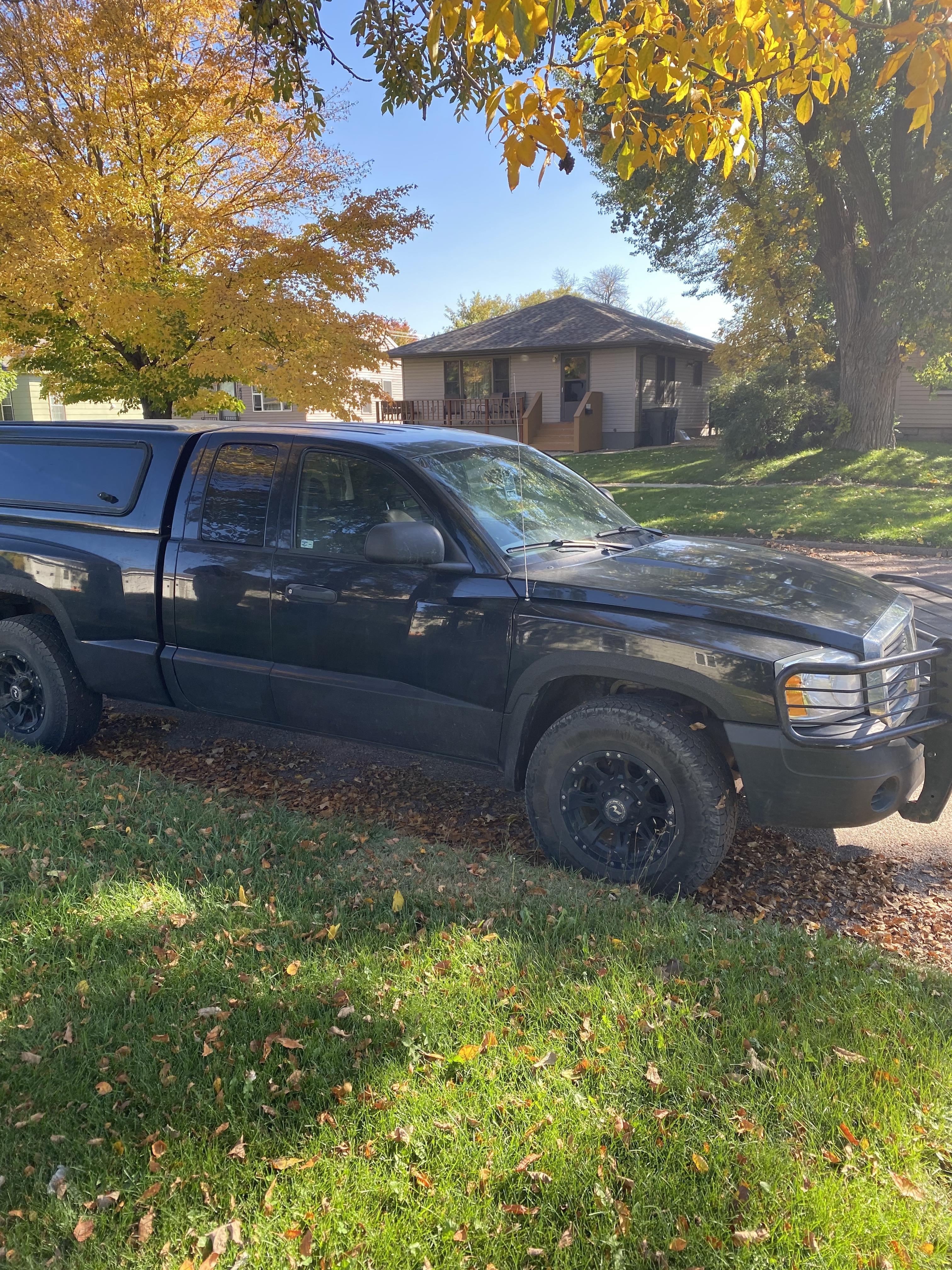 How to Shift a Manual Transmission With and Without the Clutch