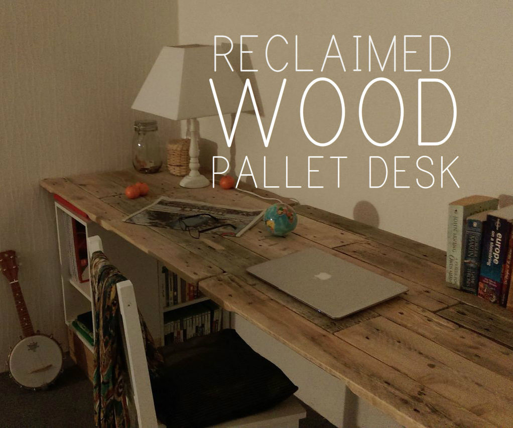 RECLAIMED WOOD PALLET DESK