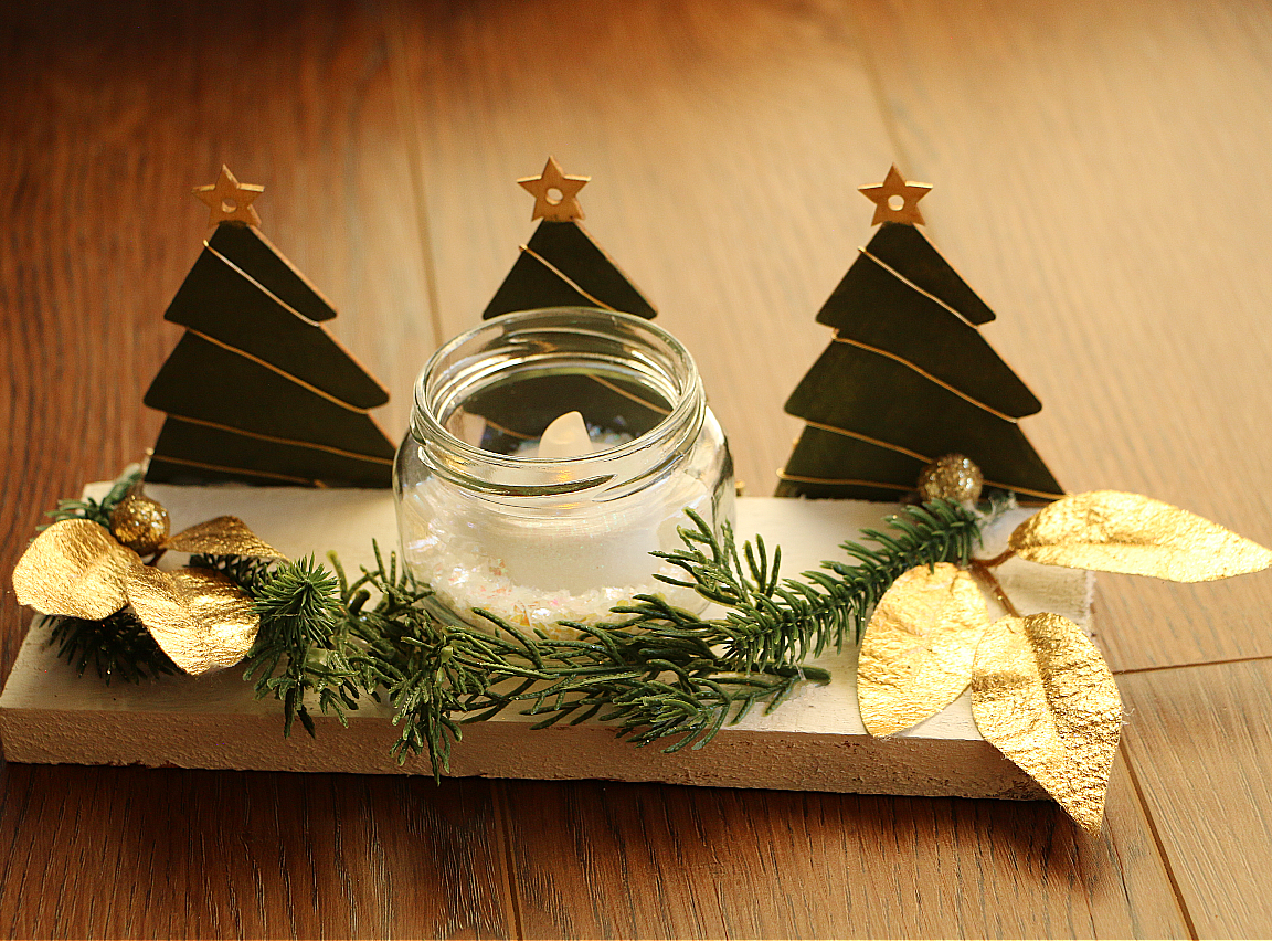 DIY Wooden Ledge Christmas Candle Display | Christmas 2022 🕯 🎄