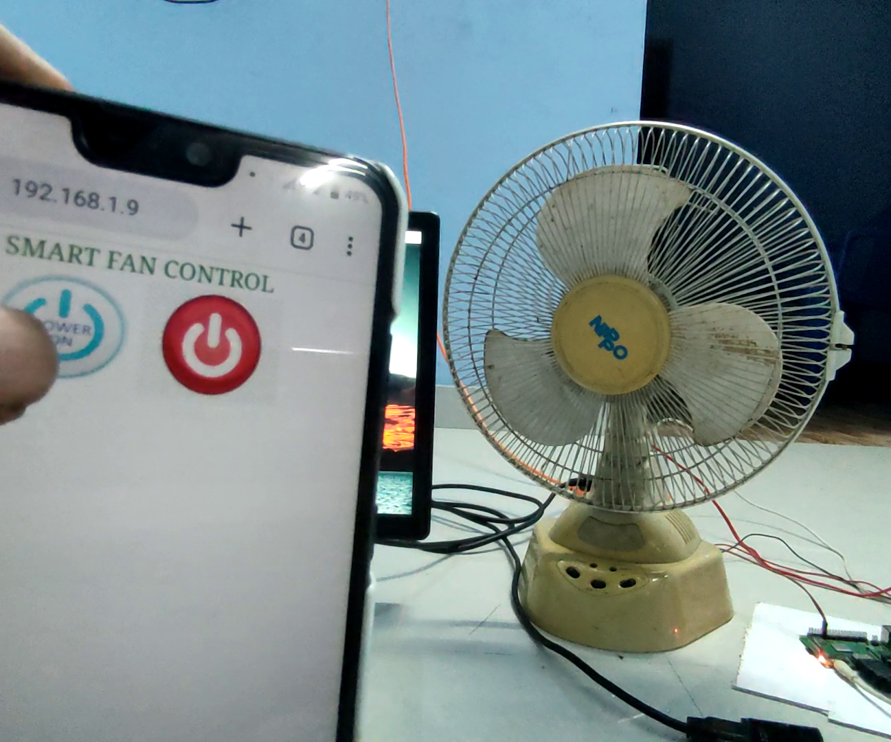 Simple Diy Smartfan Using Raspberrypi