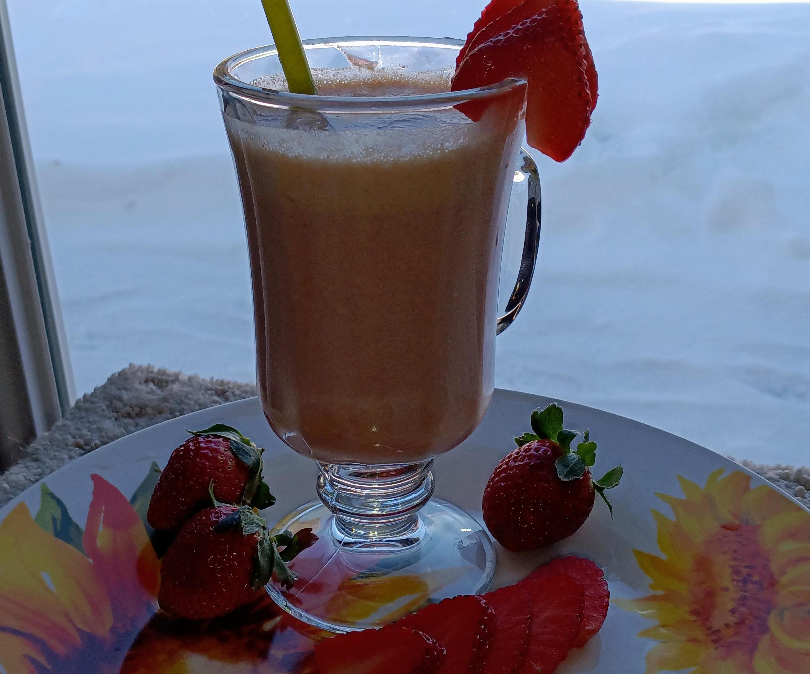 Super Easy Peanut Butter and Jelly Breakfast Smoothie!