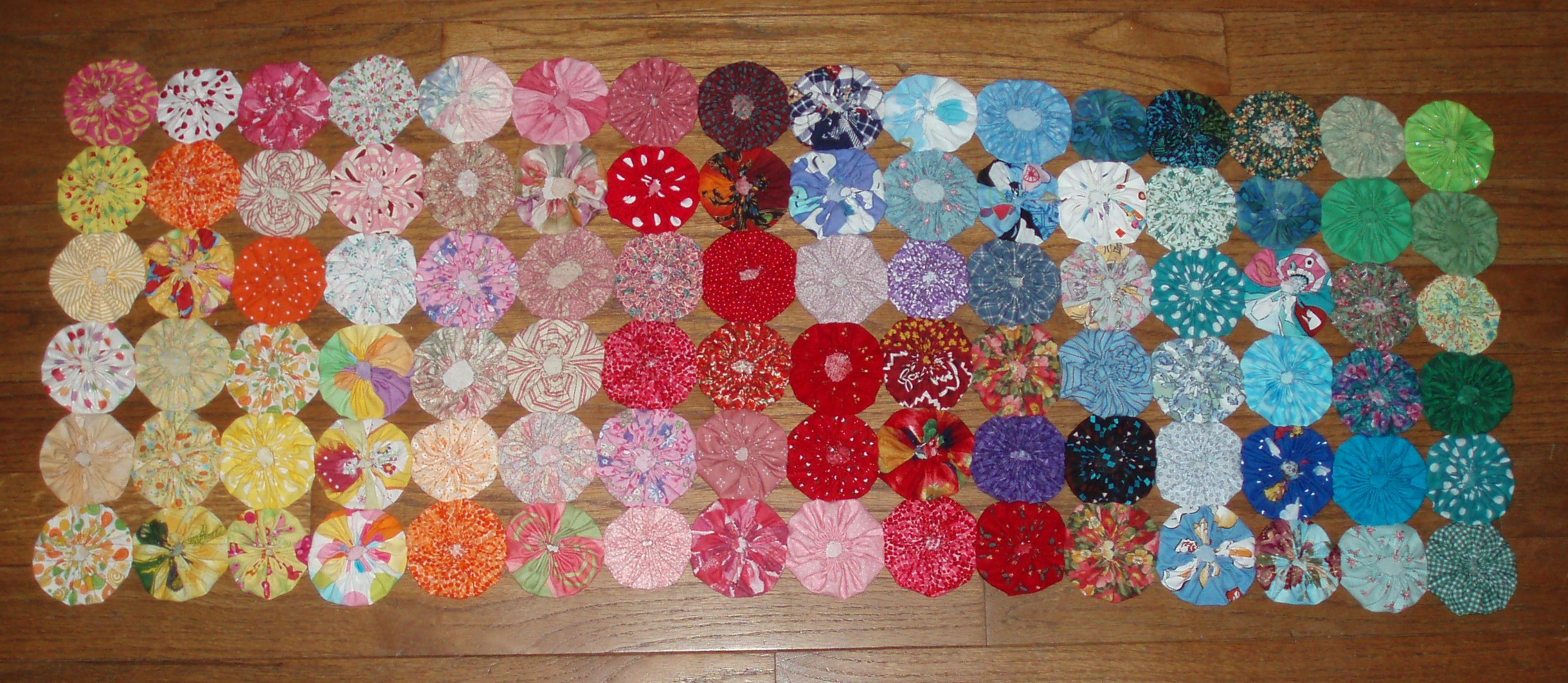 Quilt With Yo-yos
