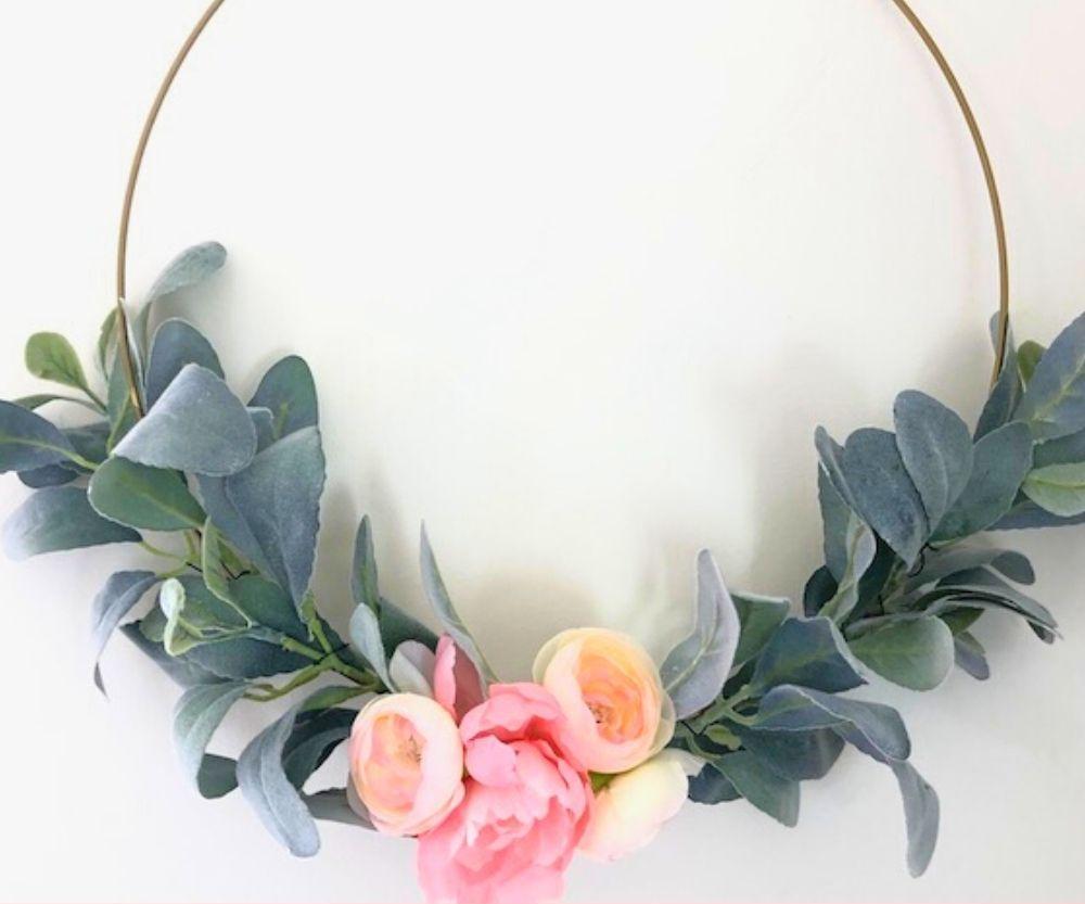 DIY Easy Wire Hoop Floral Wreath 