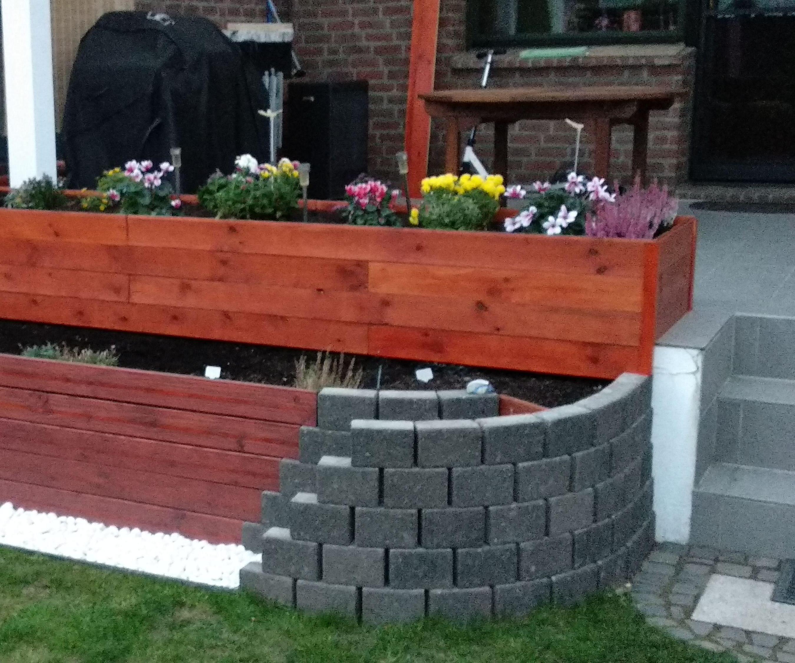 Wooden Terrace Flower Bed - Or: How to Build a Flower Railing