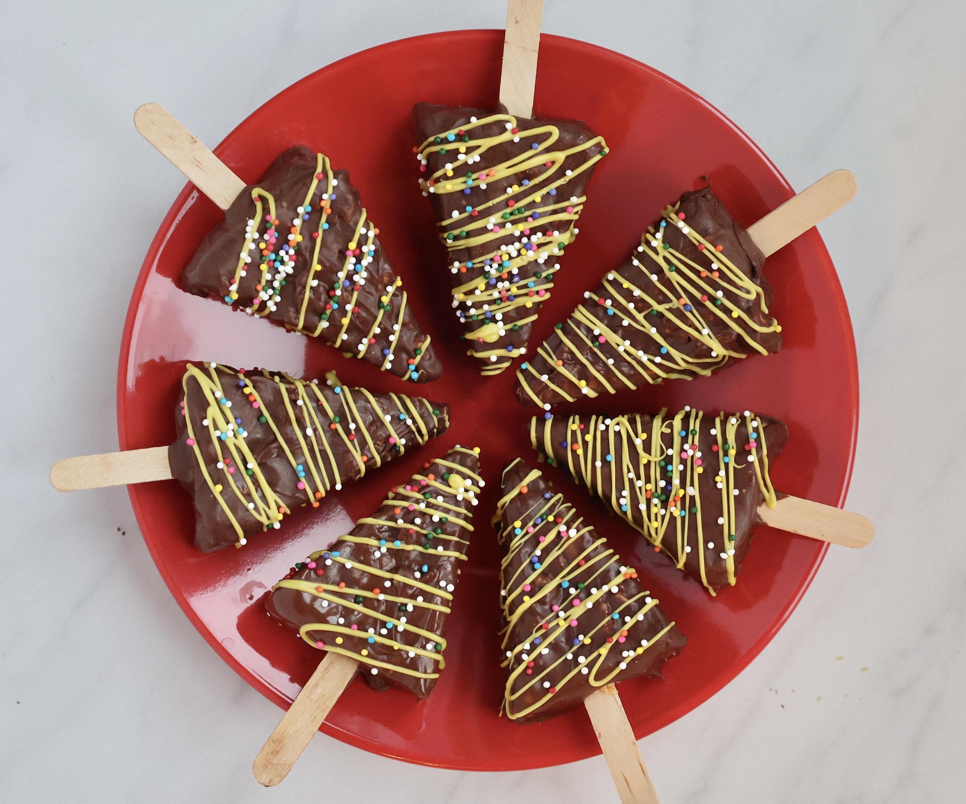 Chocolate Peanut Butter Rice Krispie Christmas Tree Pops