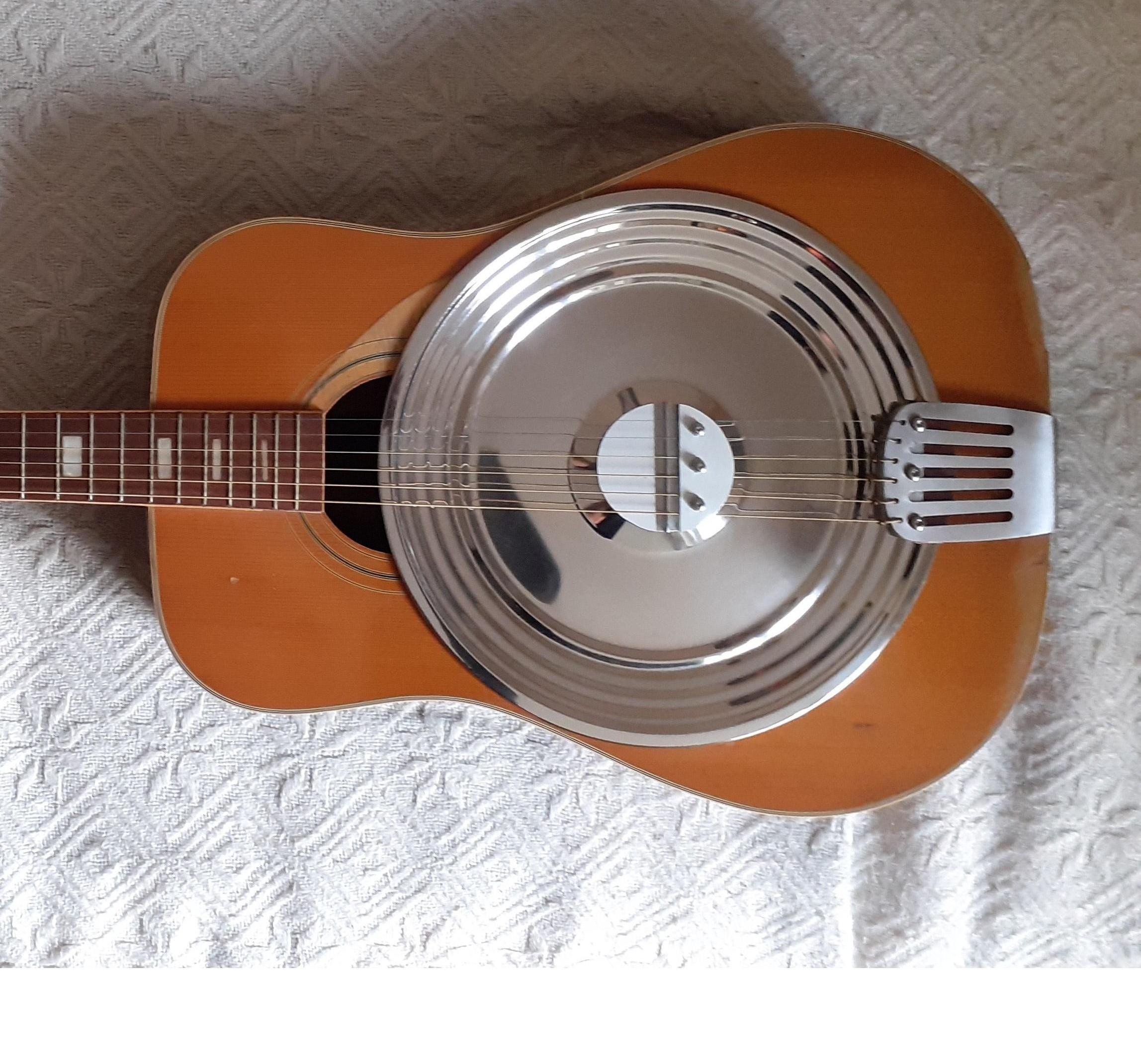 Dobro Style Pan Lid Guitar - Model Z5.2