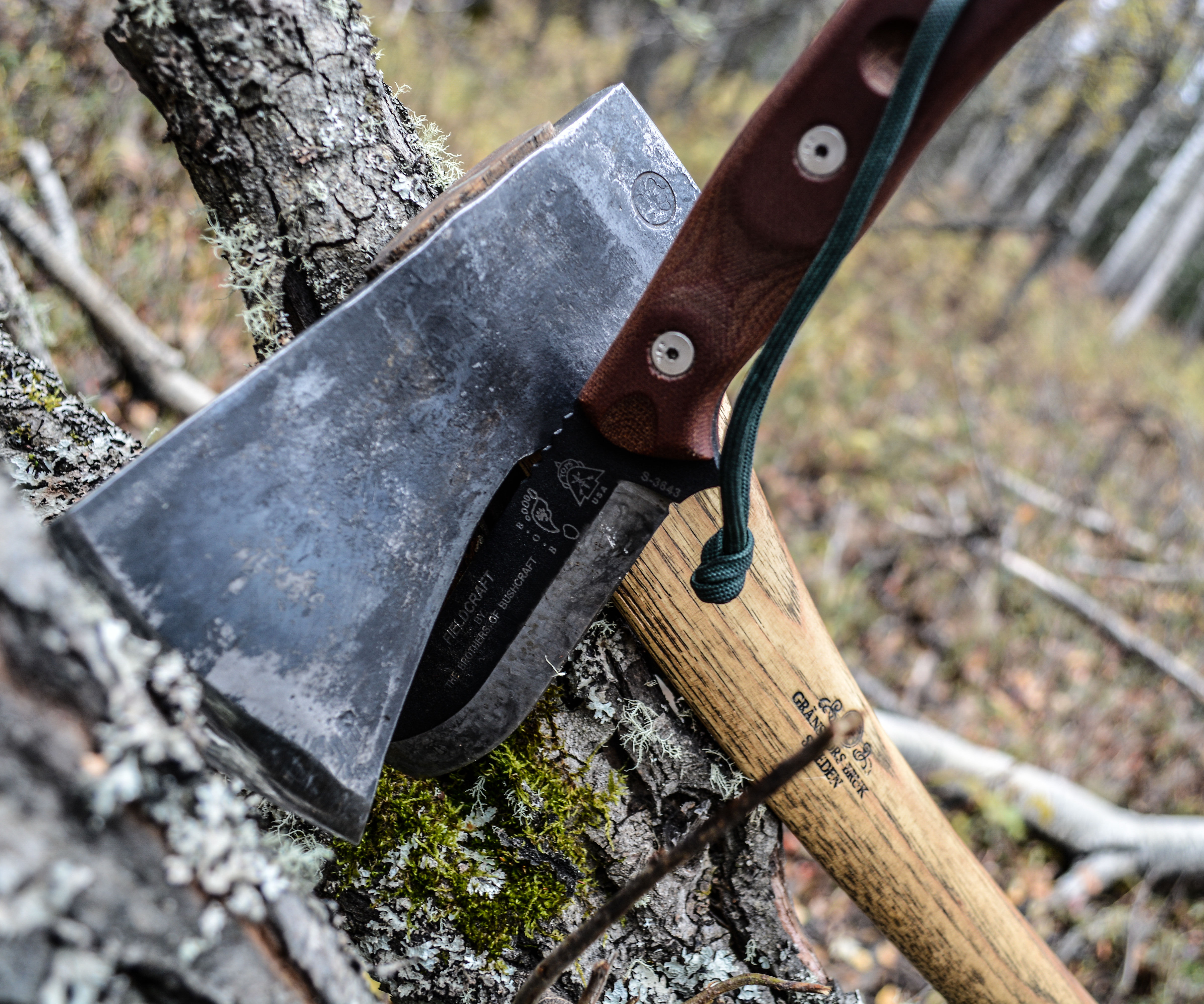 How to Make a Paracord Dangler for ANY Knife Sheath