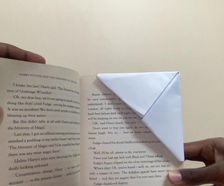 Simple Origami Bookmark for Beginners
