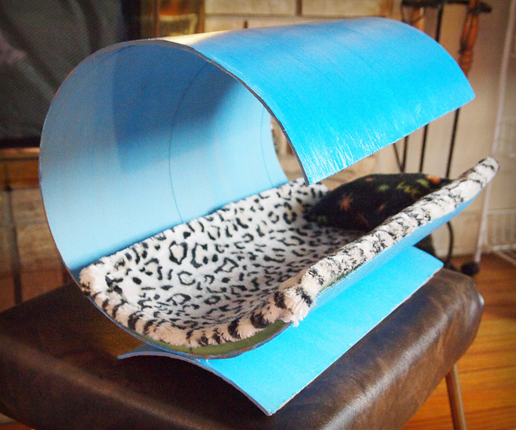 DIY Quick & Easy Modern Cat House