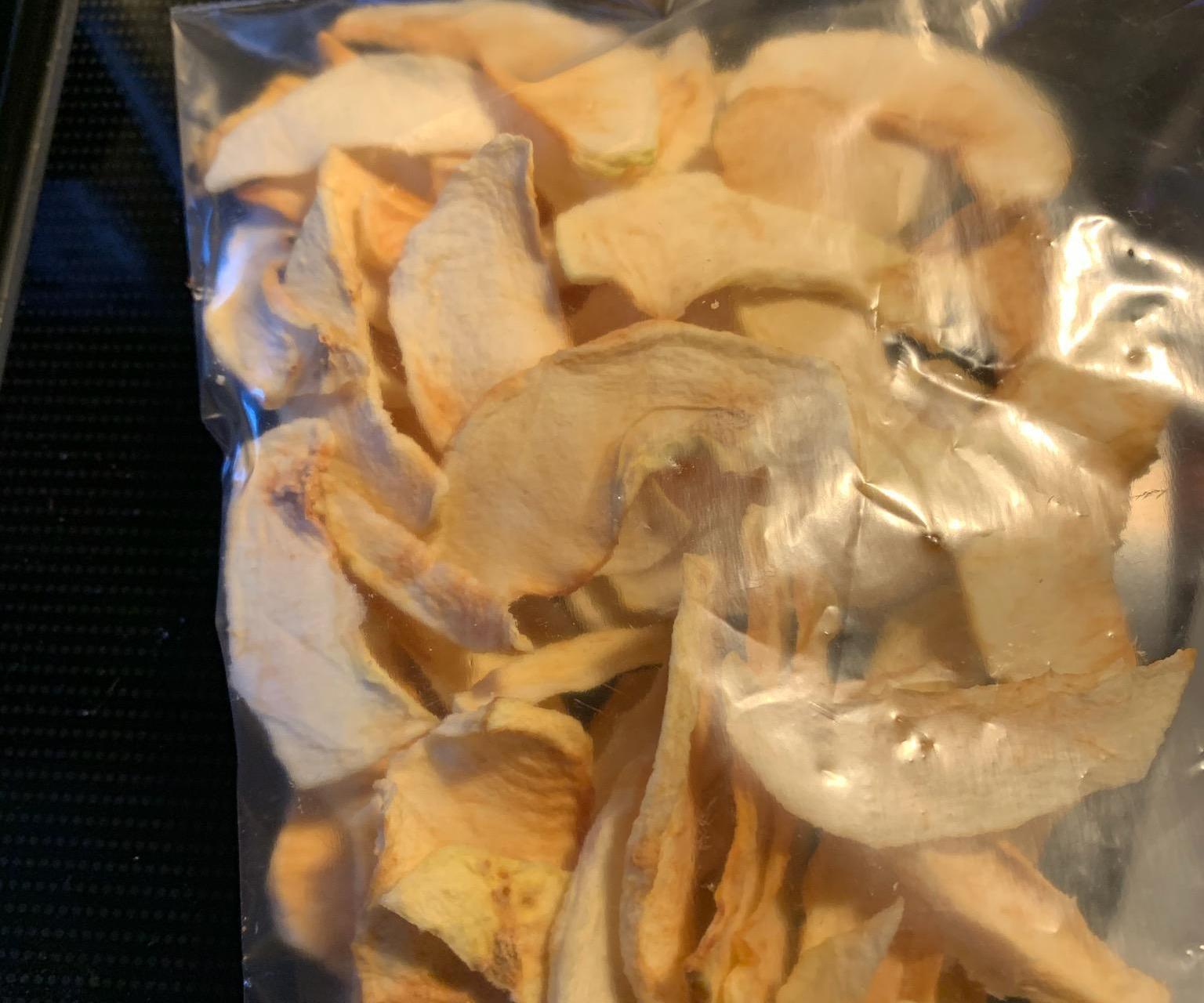 Dehydrated Apple Snacks