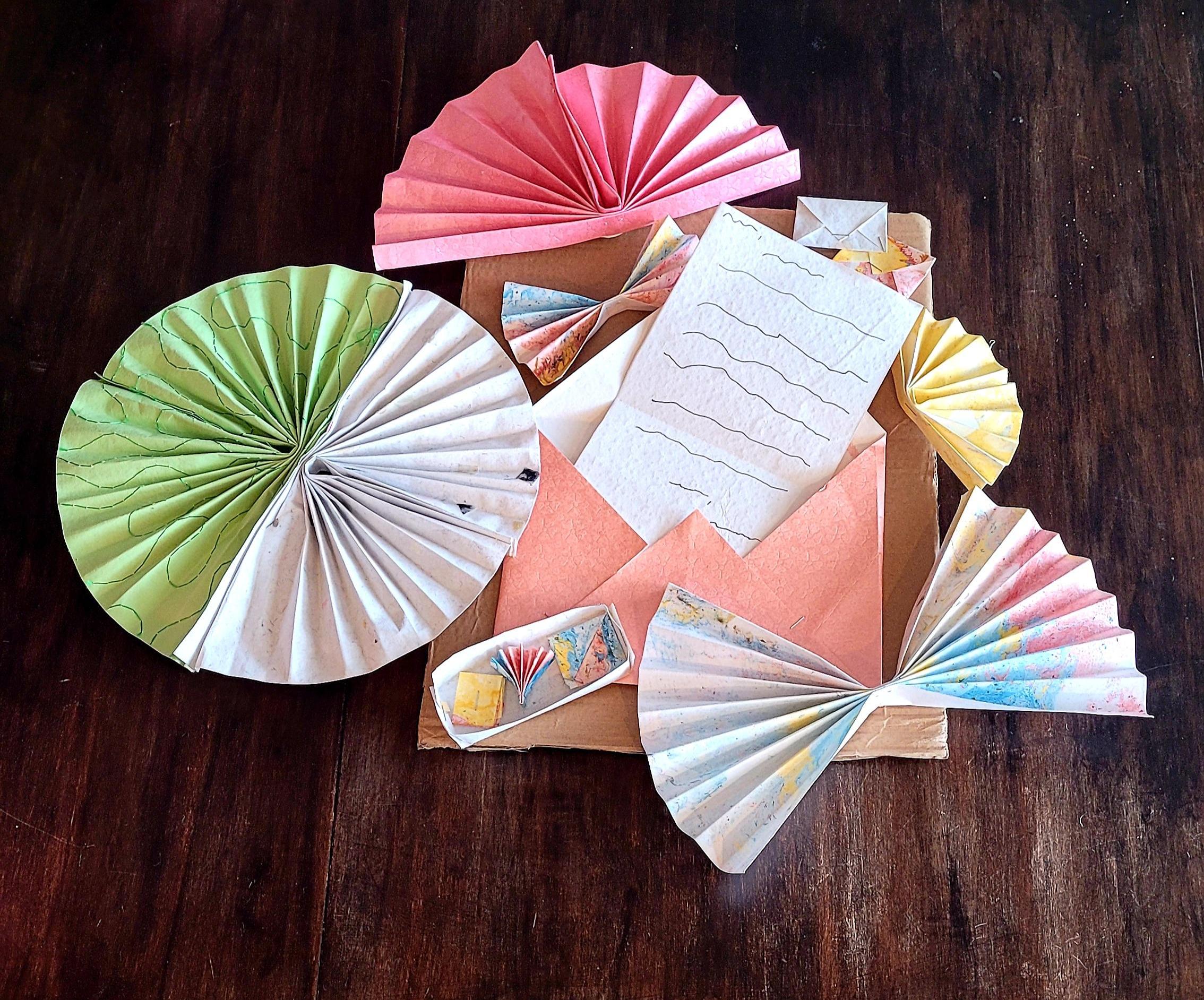 How to Make a Simple Adorable Craft Room Decoration With Paper