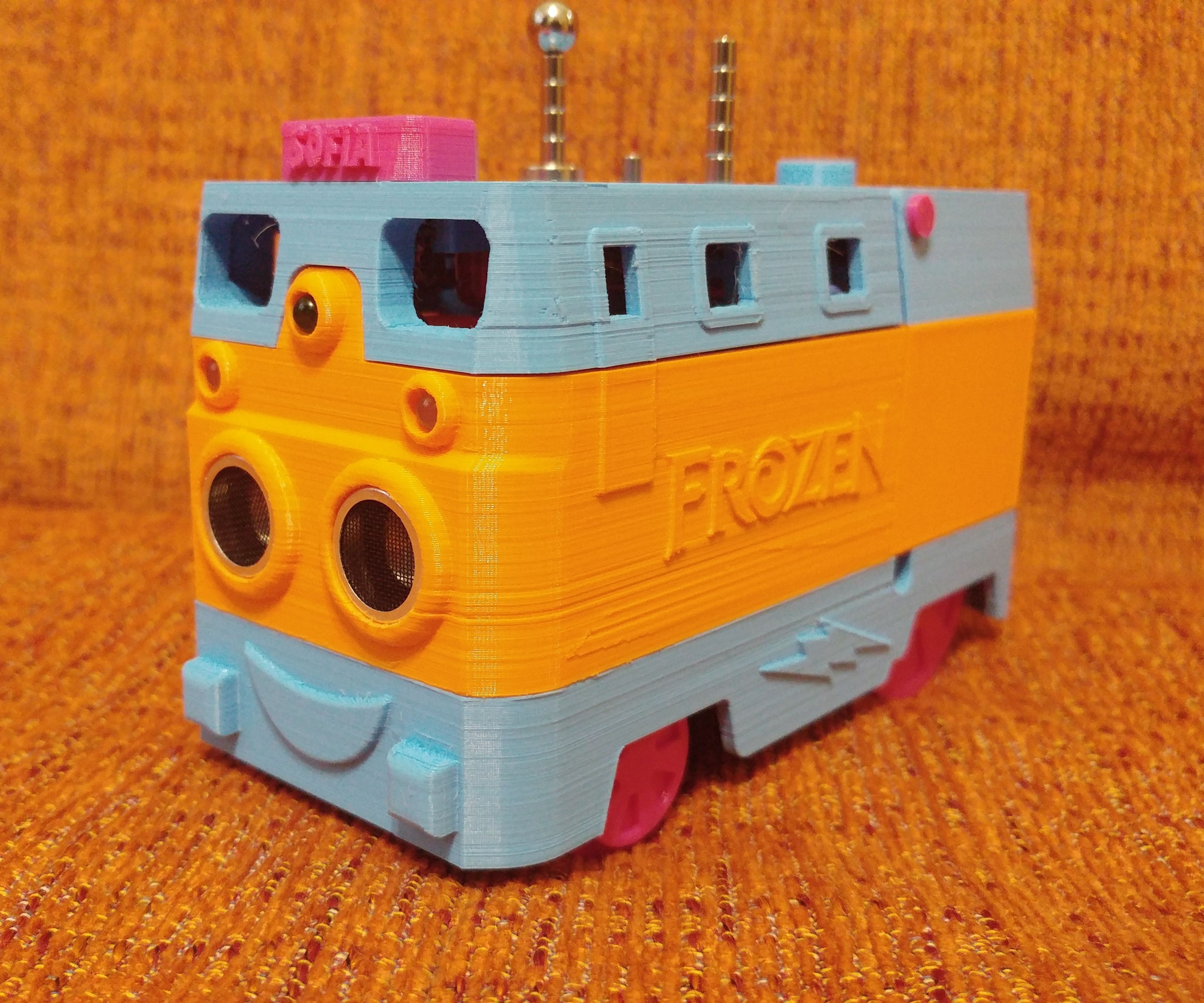 Locomotora "Sofia" Controlada Por Infrarojos, Con Control De Velocidad Por Ultrasonidos Y Motor Superior Multiusos (Lego Duplo)