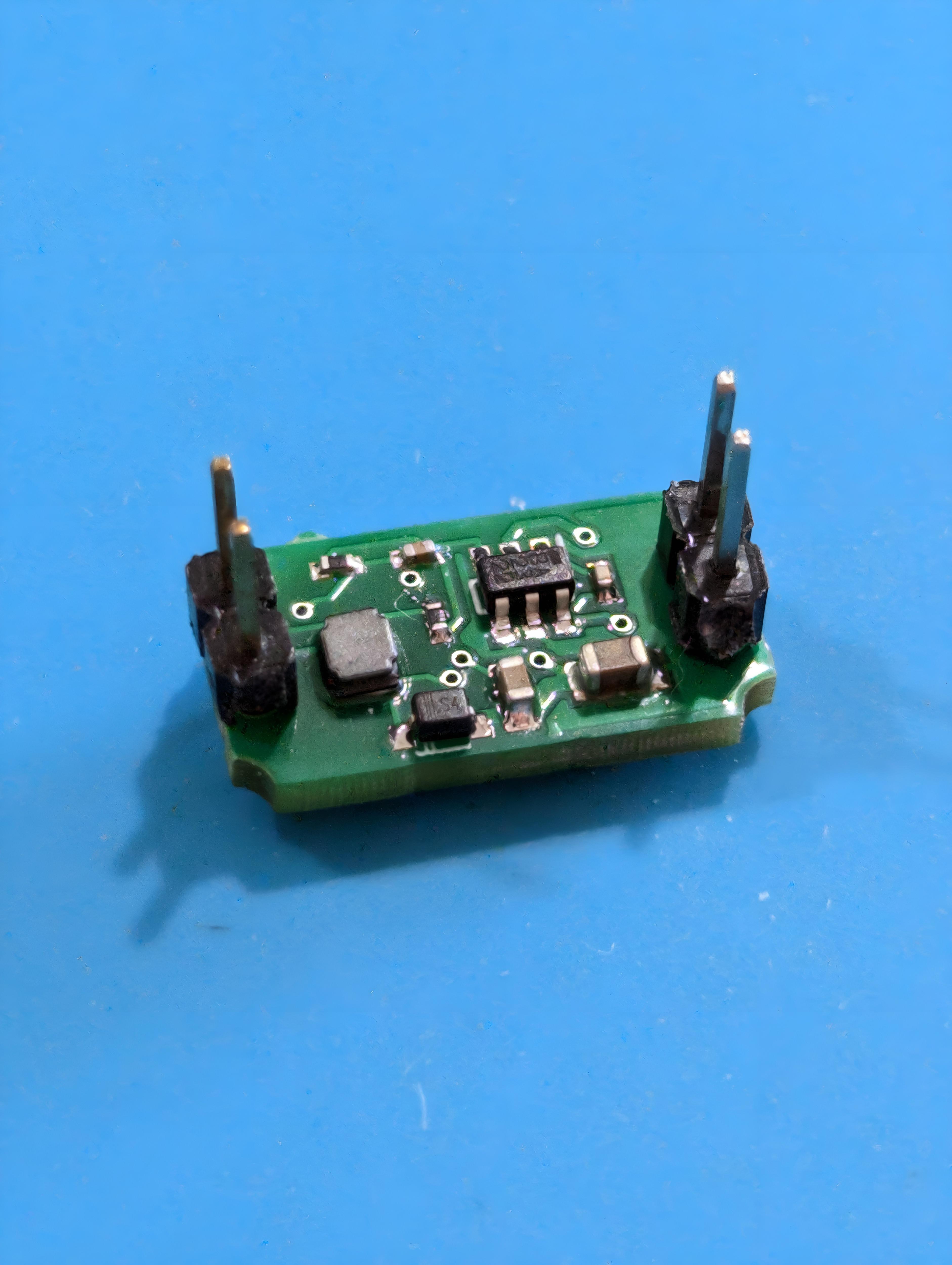 Micro-controllers DC/DC Step-down 6-42V to 12V/5V