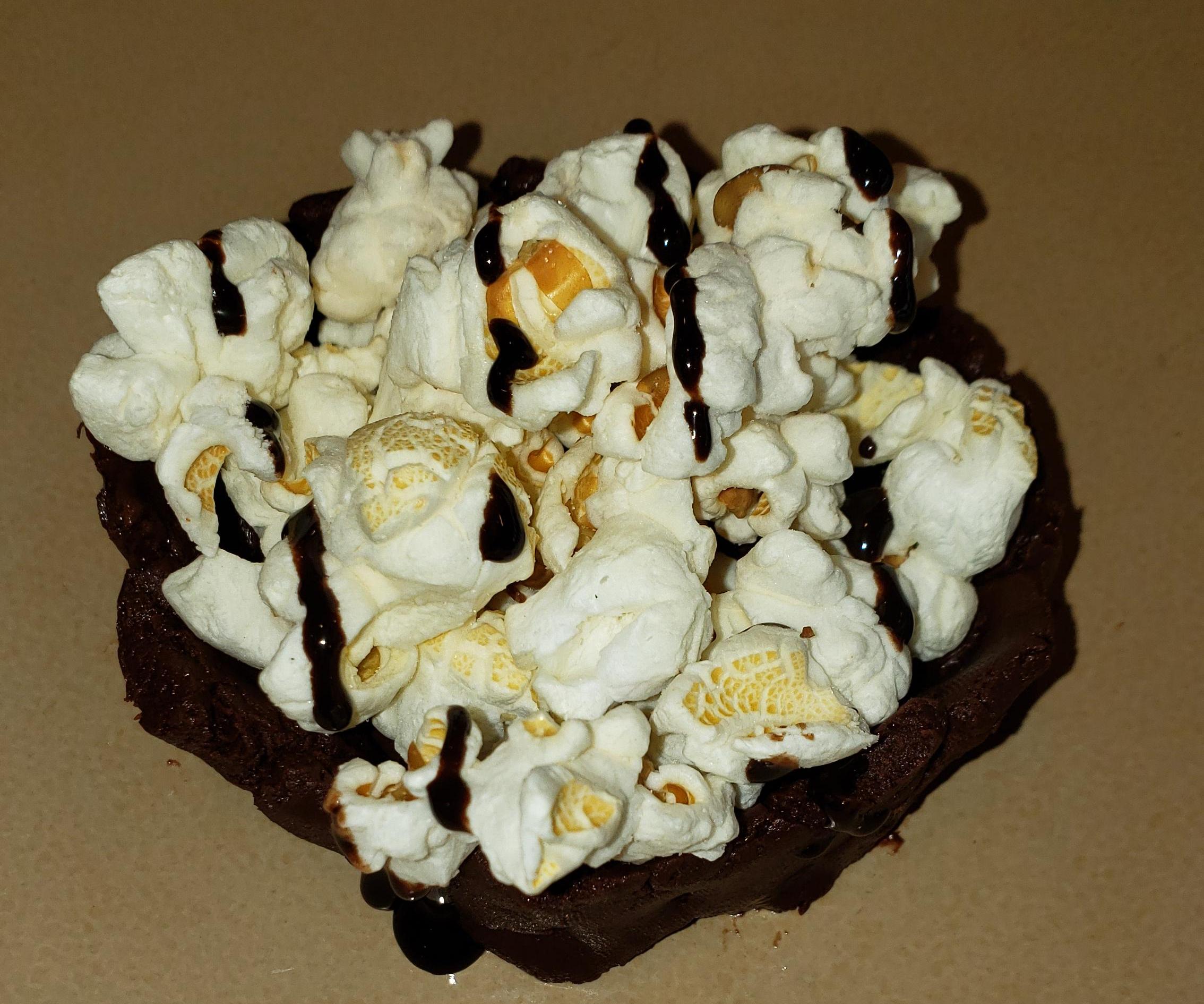 Easy Chocolate Popcorn Bowl 