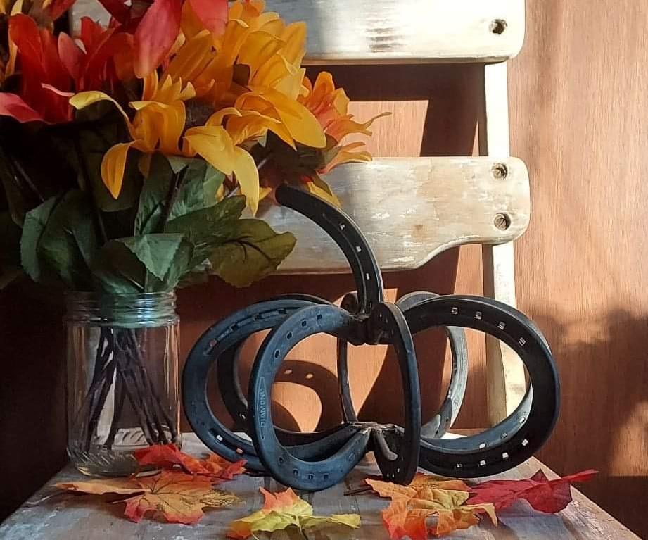 Welded Horseshoe Pumpkin / Fall Decor