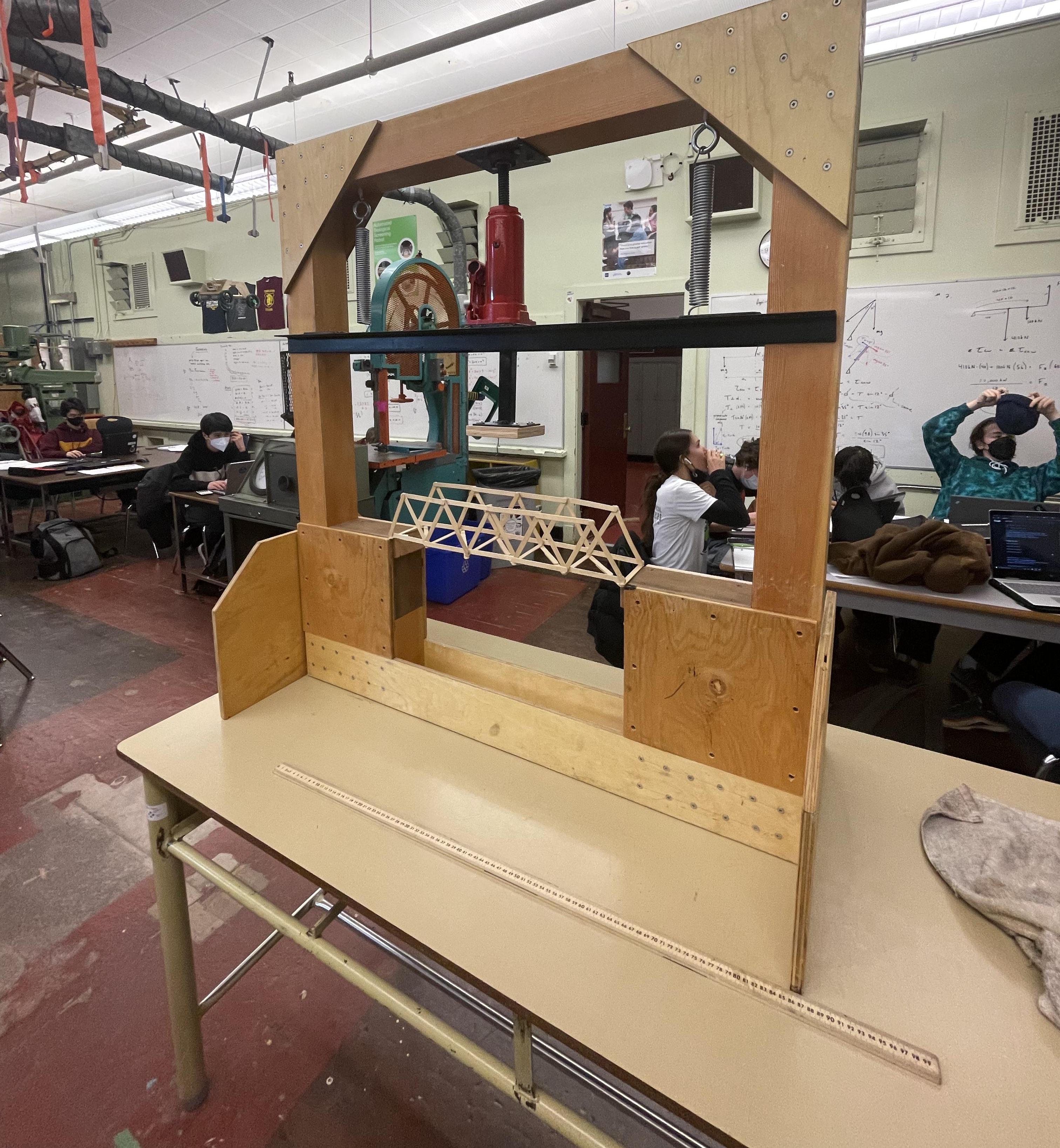 D.I.Y. Hydraulic Bridge Crusher (Templeton Secondary School, STEM Program 2022)