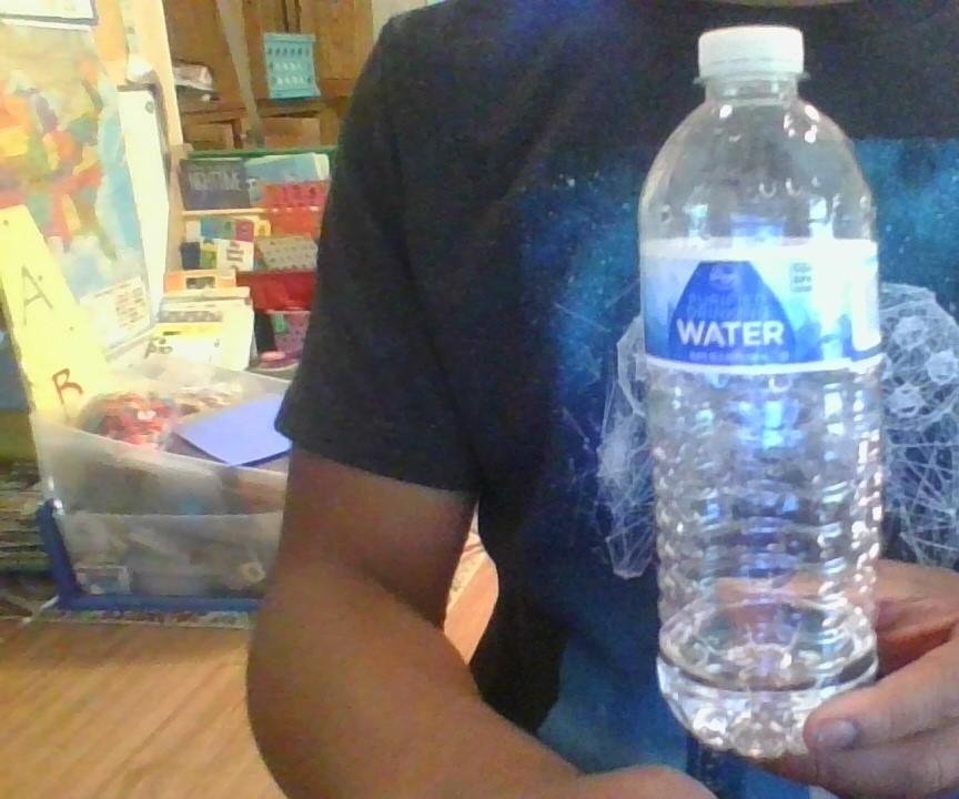 HOW TO MAKE a WATER BOTTLE AIR PRESSURE CAP LAUNCHER