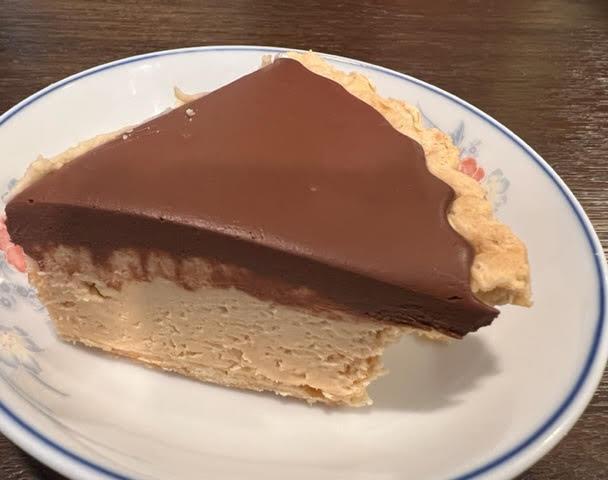 Peanut Butter Chocolate Pie
