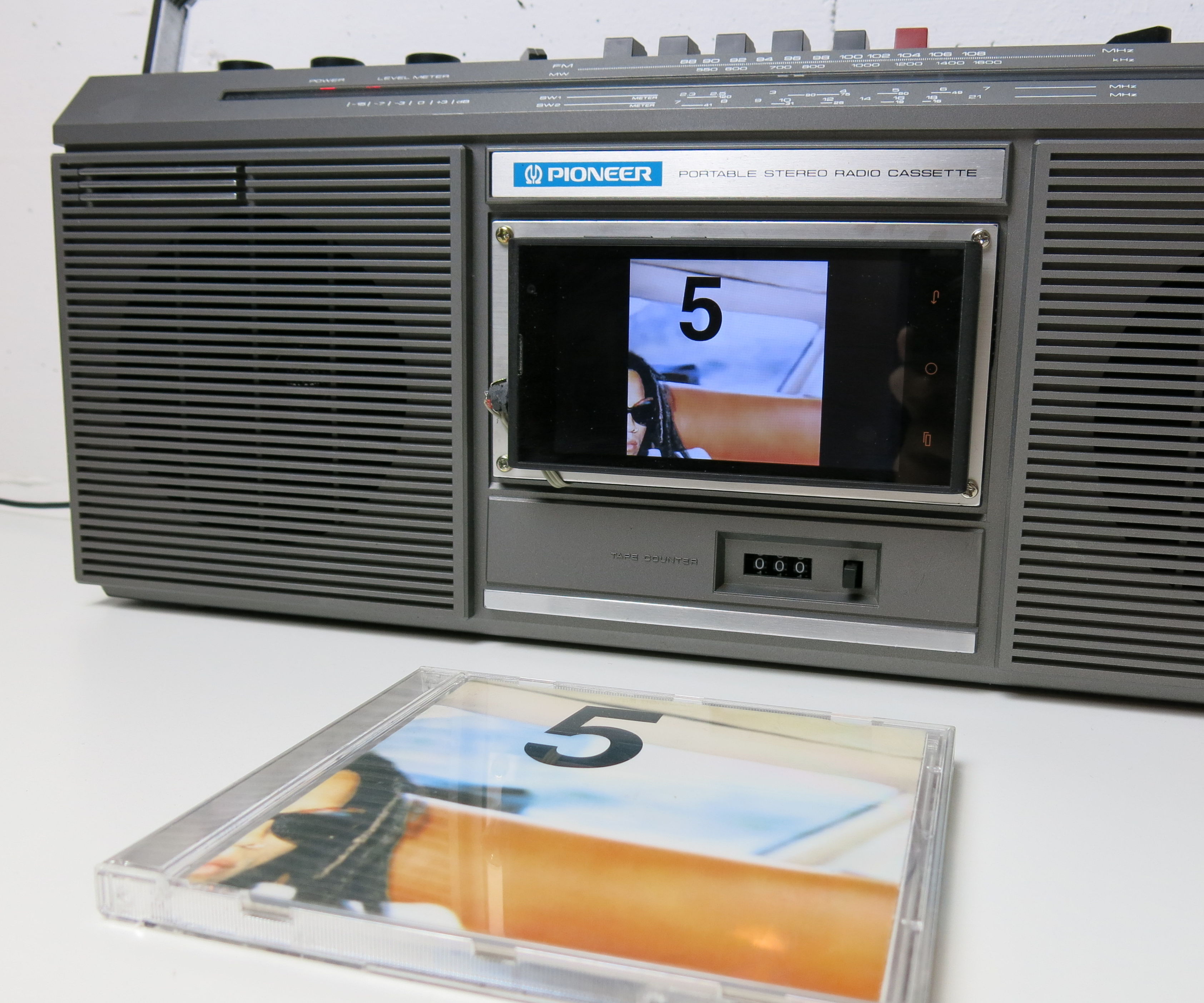 Play CDs: No CD Player, But AI+YouTube