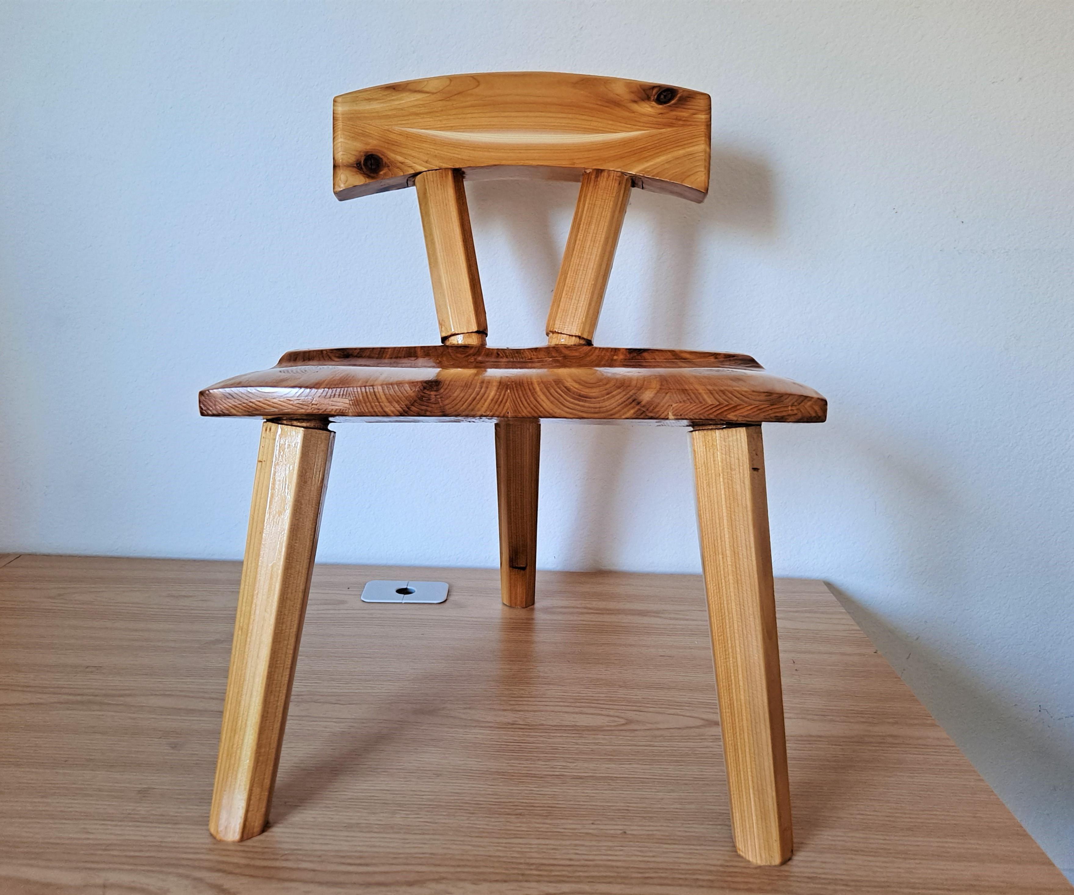 2X4 Chair