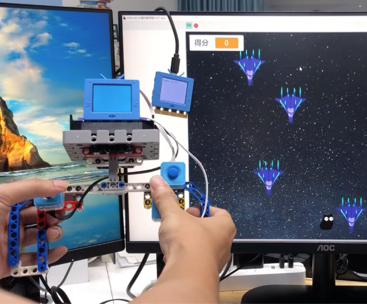 DIY Wireless LEGO ESP32 Spaceship Steering Wheel Game Console