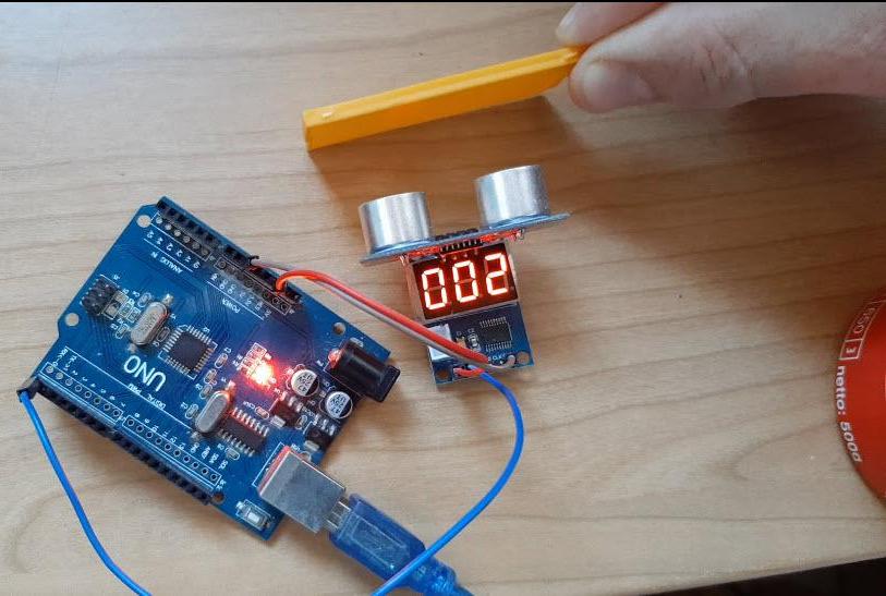 Measuring Distance With HC-SR04P & Ultrasonic Sensor HC-SR04 Using Visuino