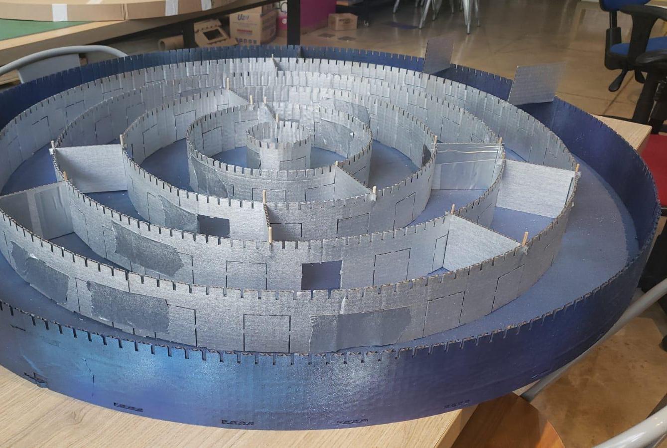 Desafie Seus Alunos Com O Labirinto Cortado a Laser