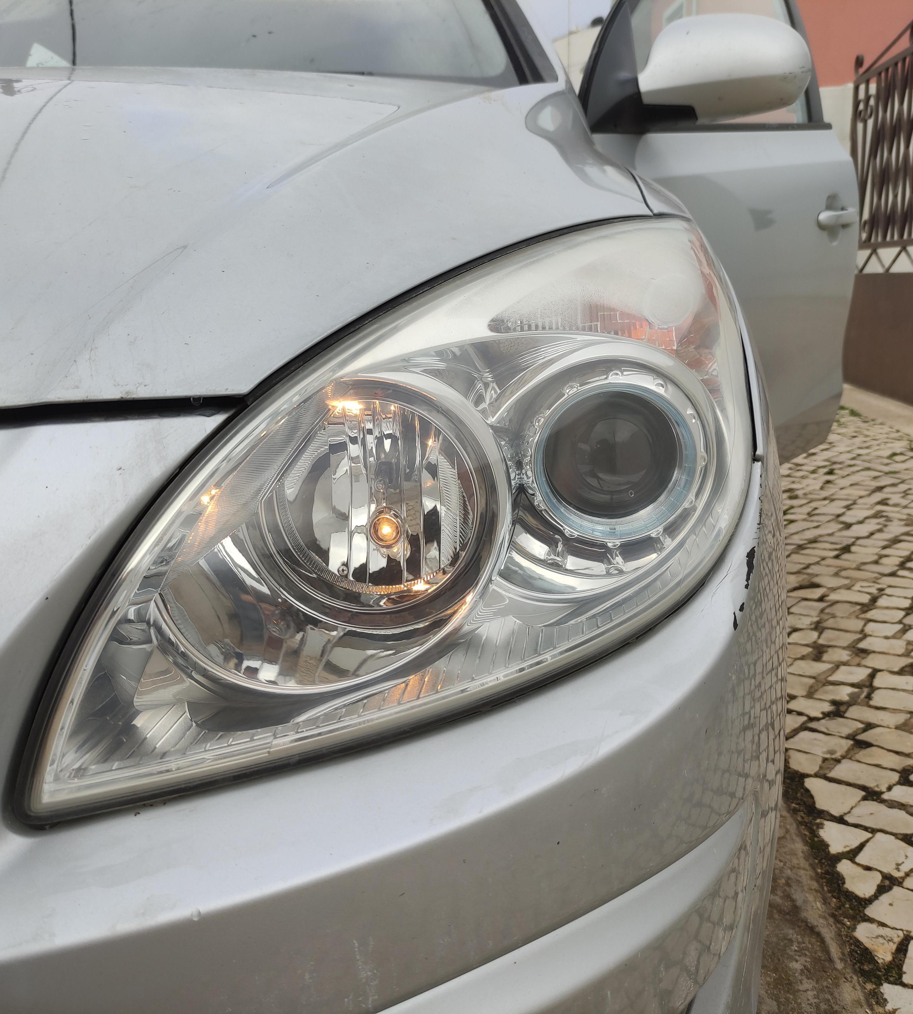 Low Beam Bulb Replace - Hyundai I30 2007-2011