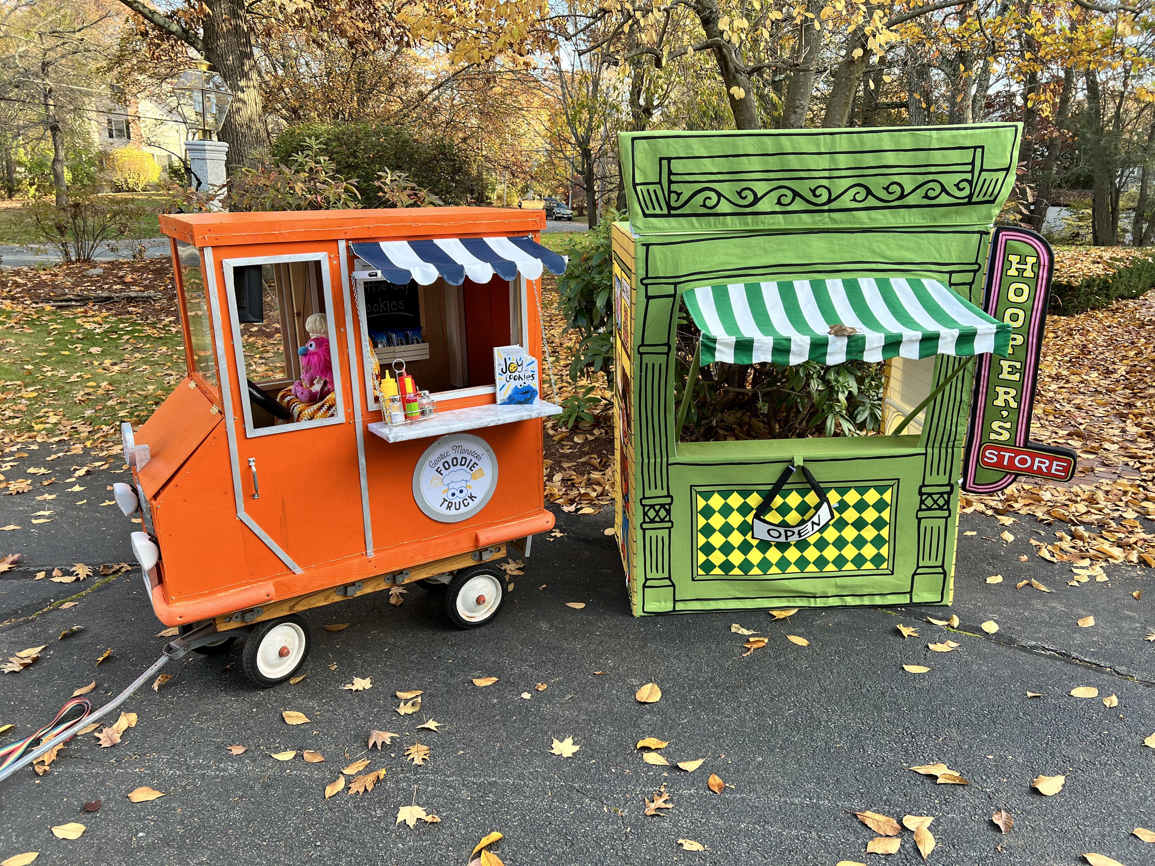 Halloween Cookie Monster and Gonger Food Truck!