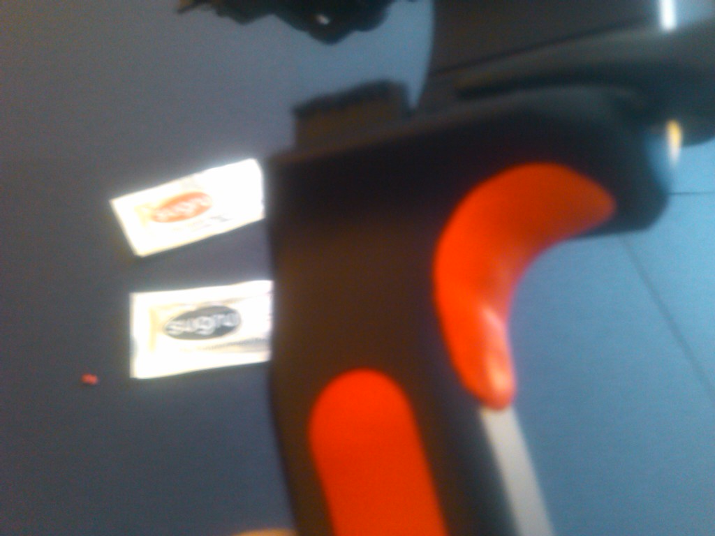 Sugru - Compound Bow Comfort Grip