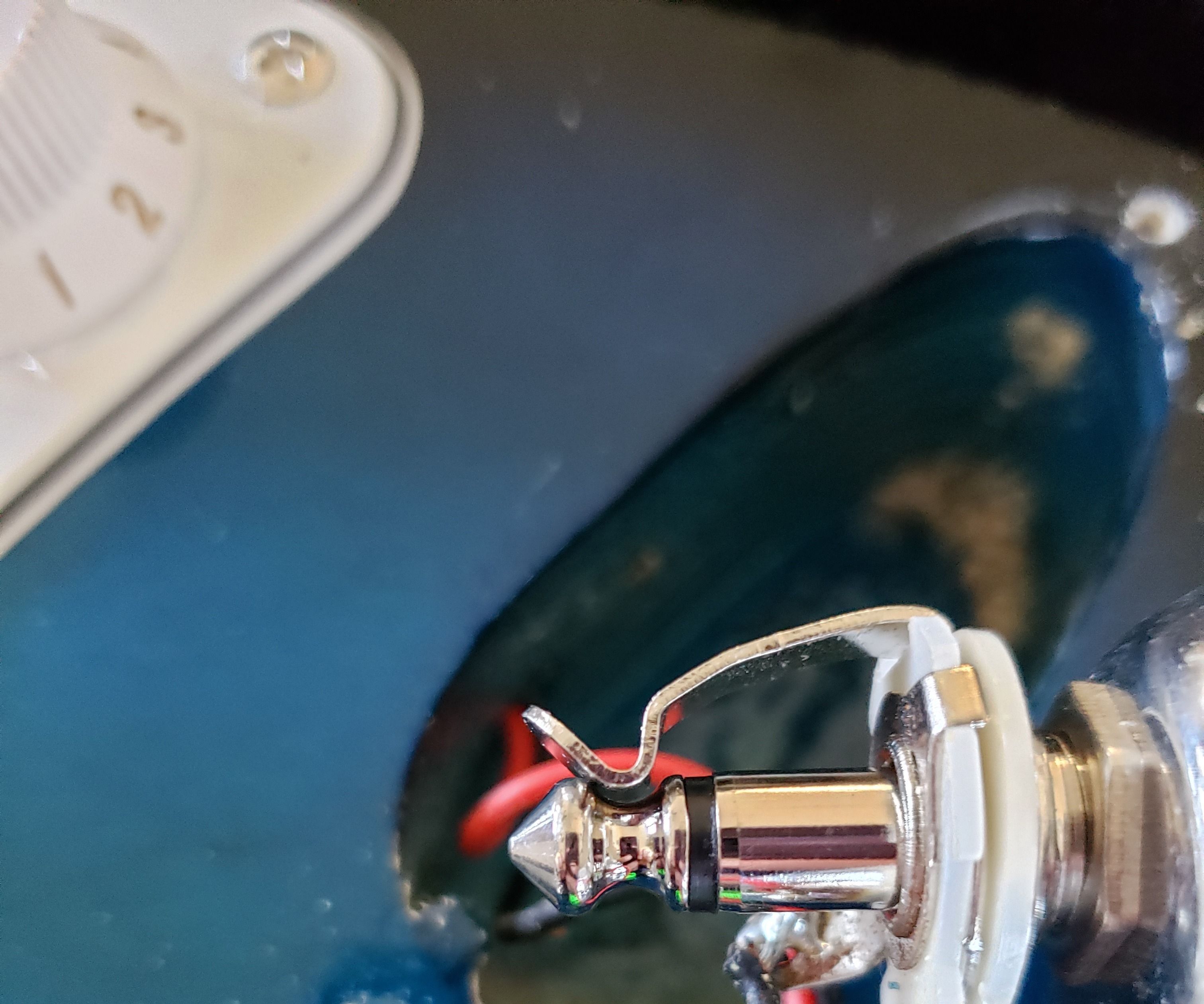 Fixing a Broken Audio Jack on a Guitar