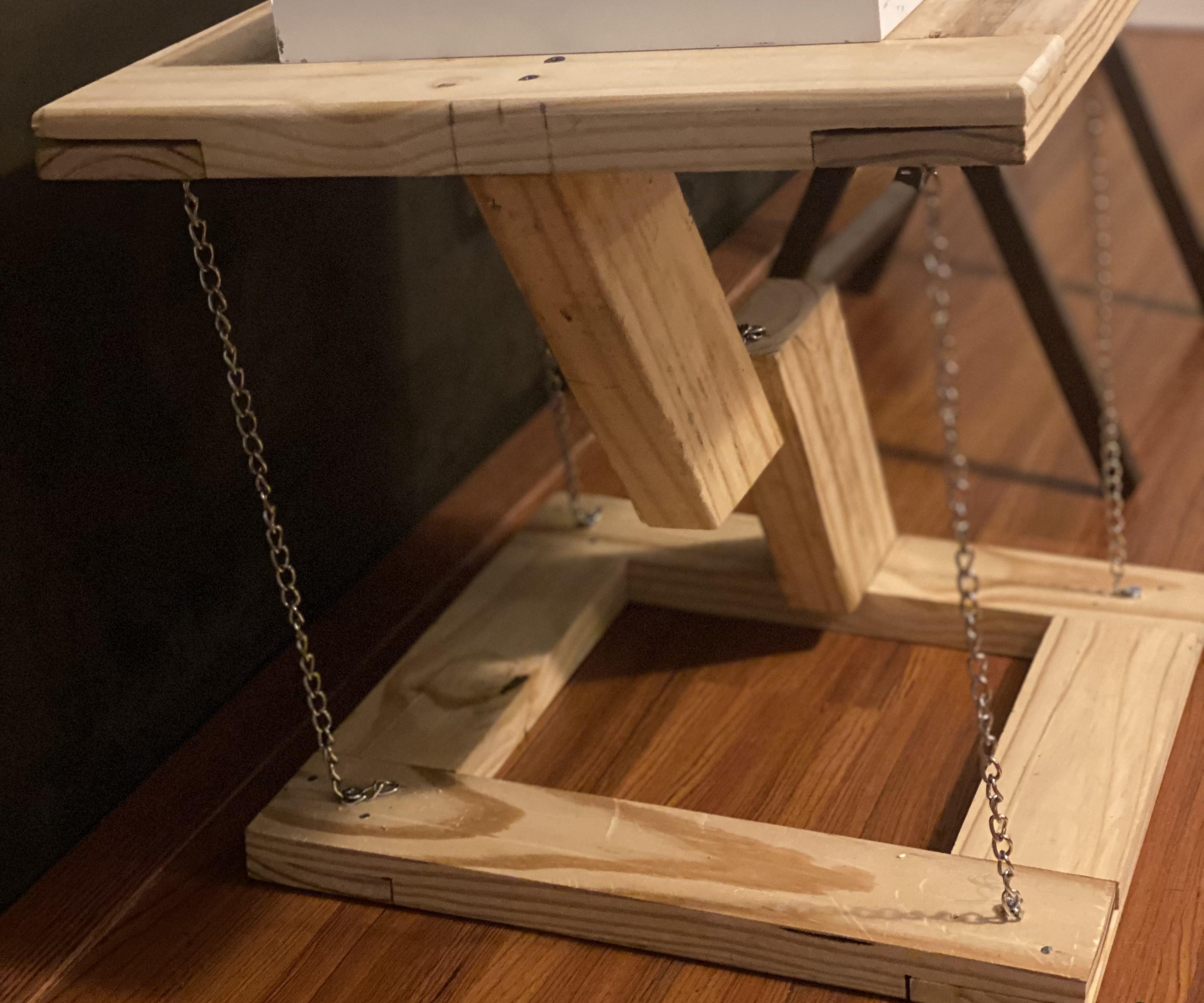 Floating Tensegrity Table