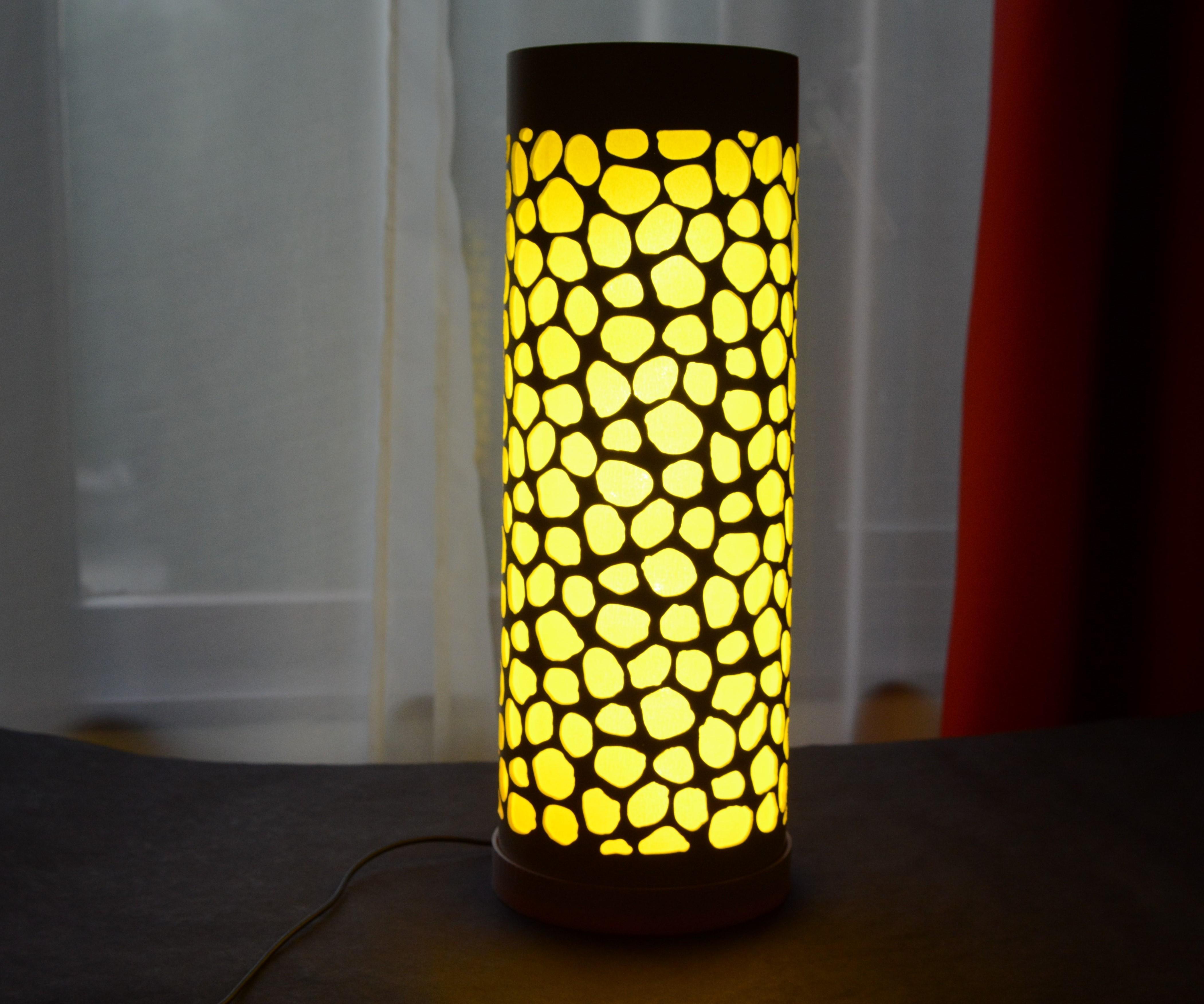 Voronoi Diagram Lamp 