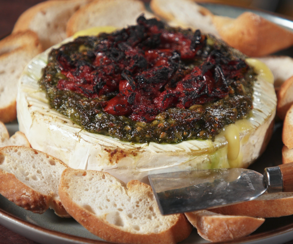 How to Cook Baked Brie With Basil Pesto and Sundried Tomatoes