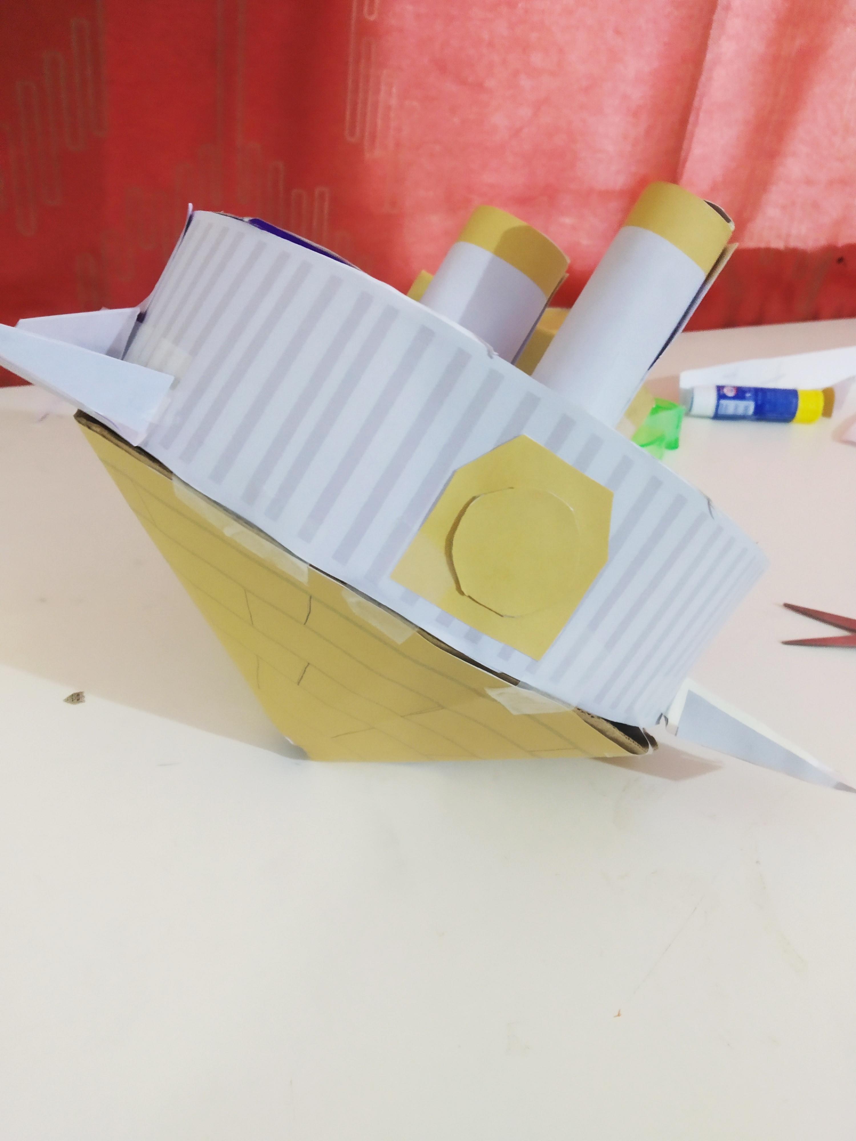Huygens Probe Paper Model