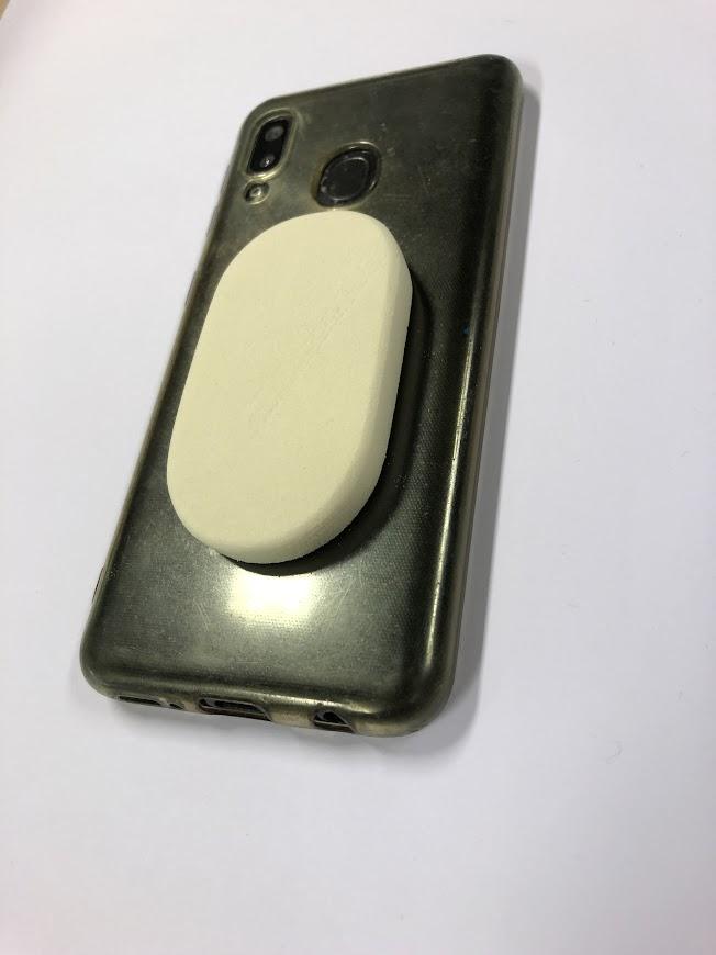 H4E1 - 11 - AID FOR MOBILE PHONE