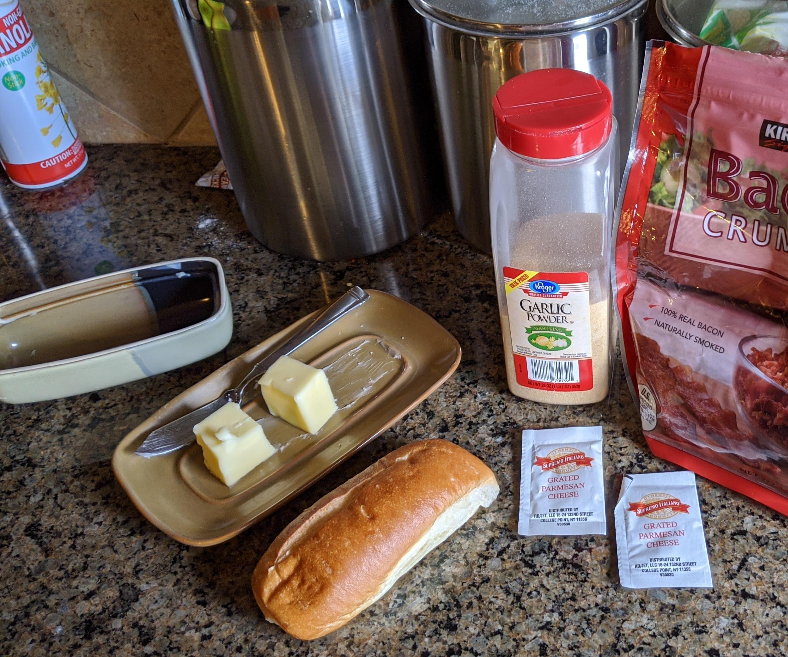 YUM YUM Garlic Bacon Sandwich