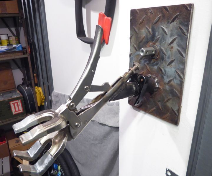 Wall Mounted Bike Repair Stand With Heavy Duty Clamp