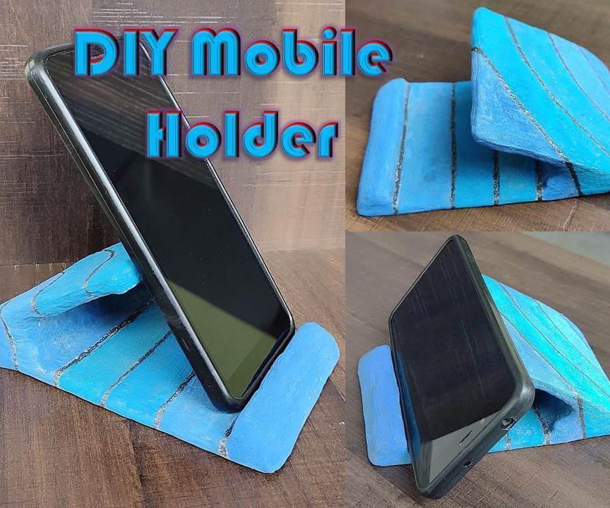 DIY Mobile Stand in Shades of Blue