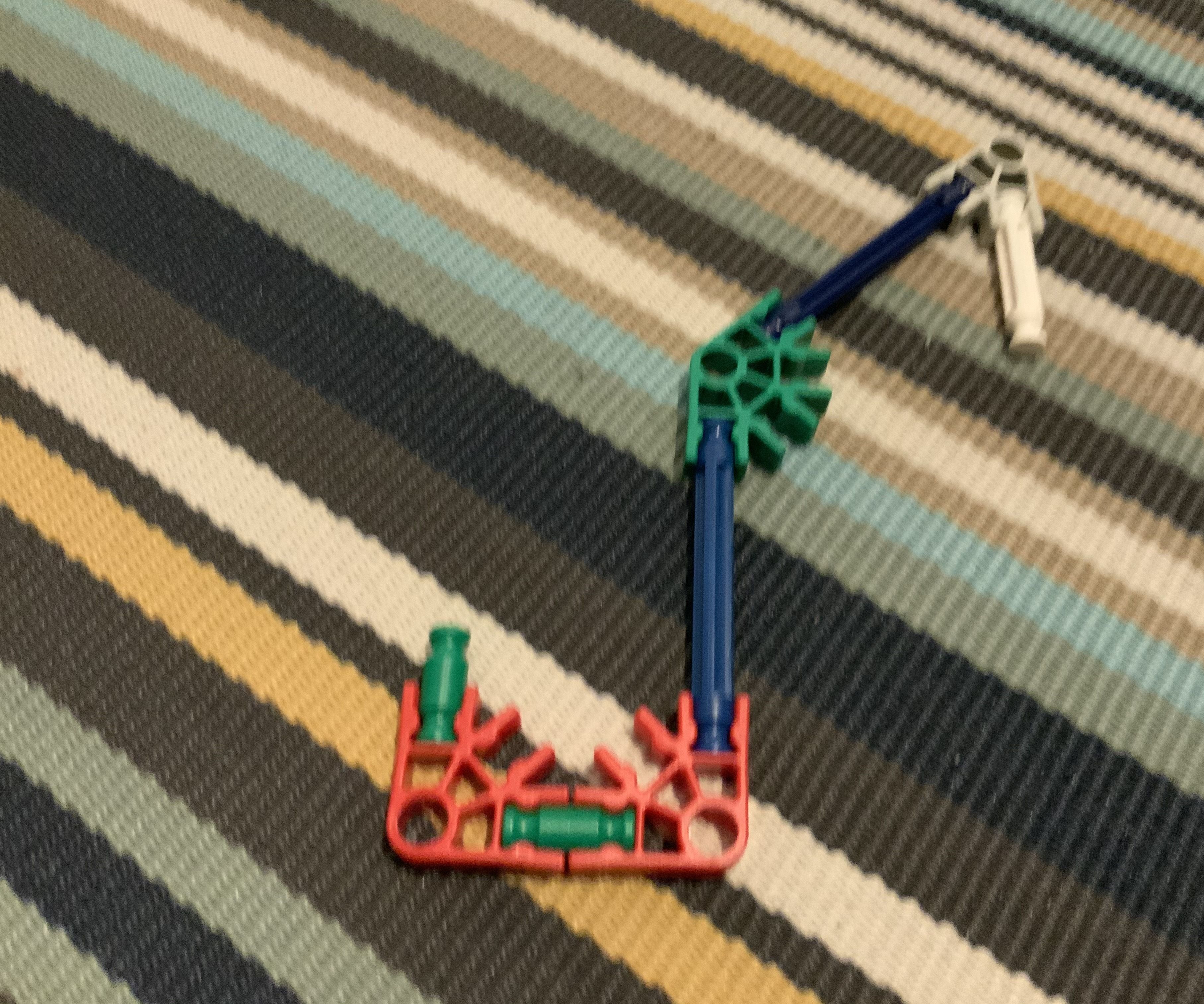 Knex Tiny Coat Hanger