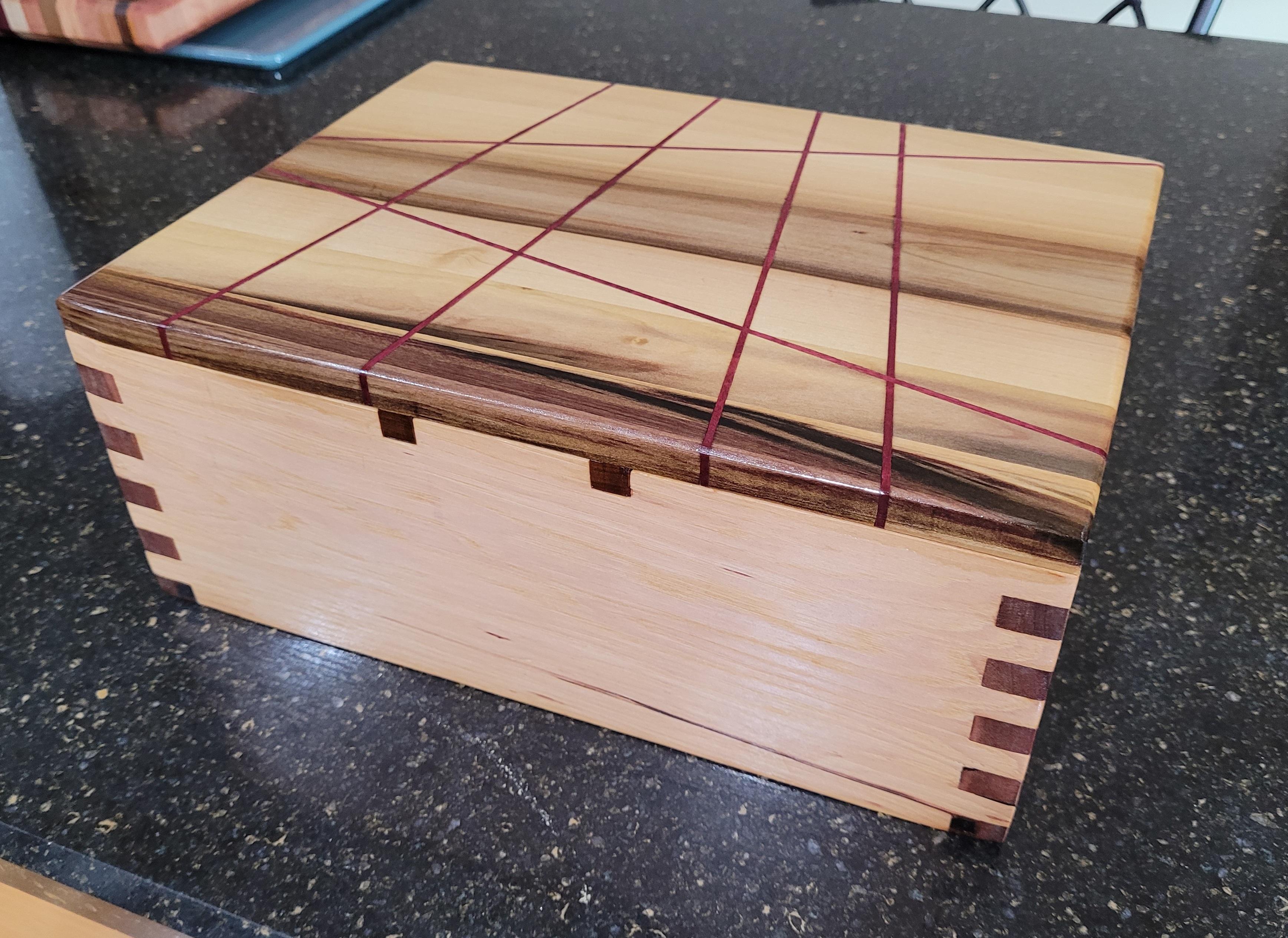 Hardwood Jewelry Box With Box/Finger Joints