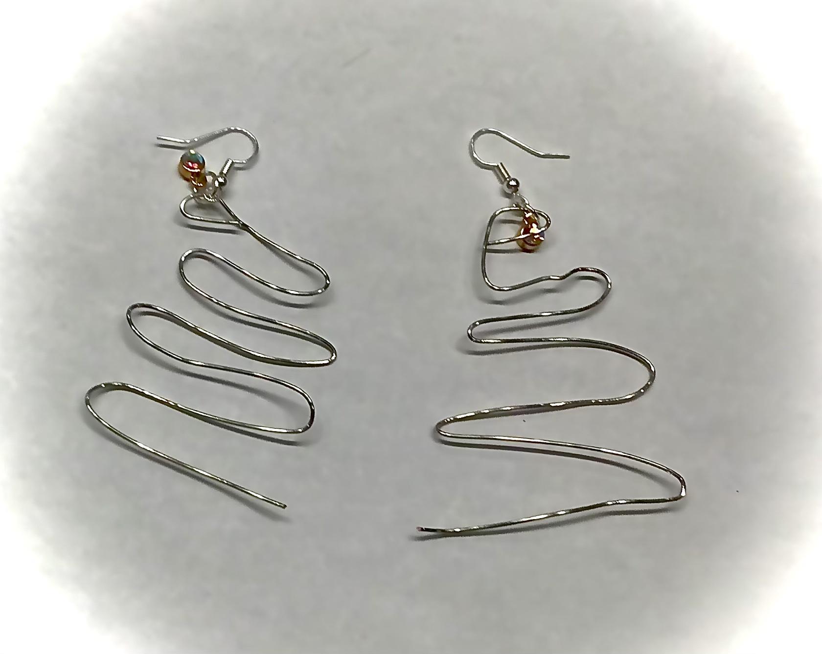 Basic Wavy Wire Earrings