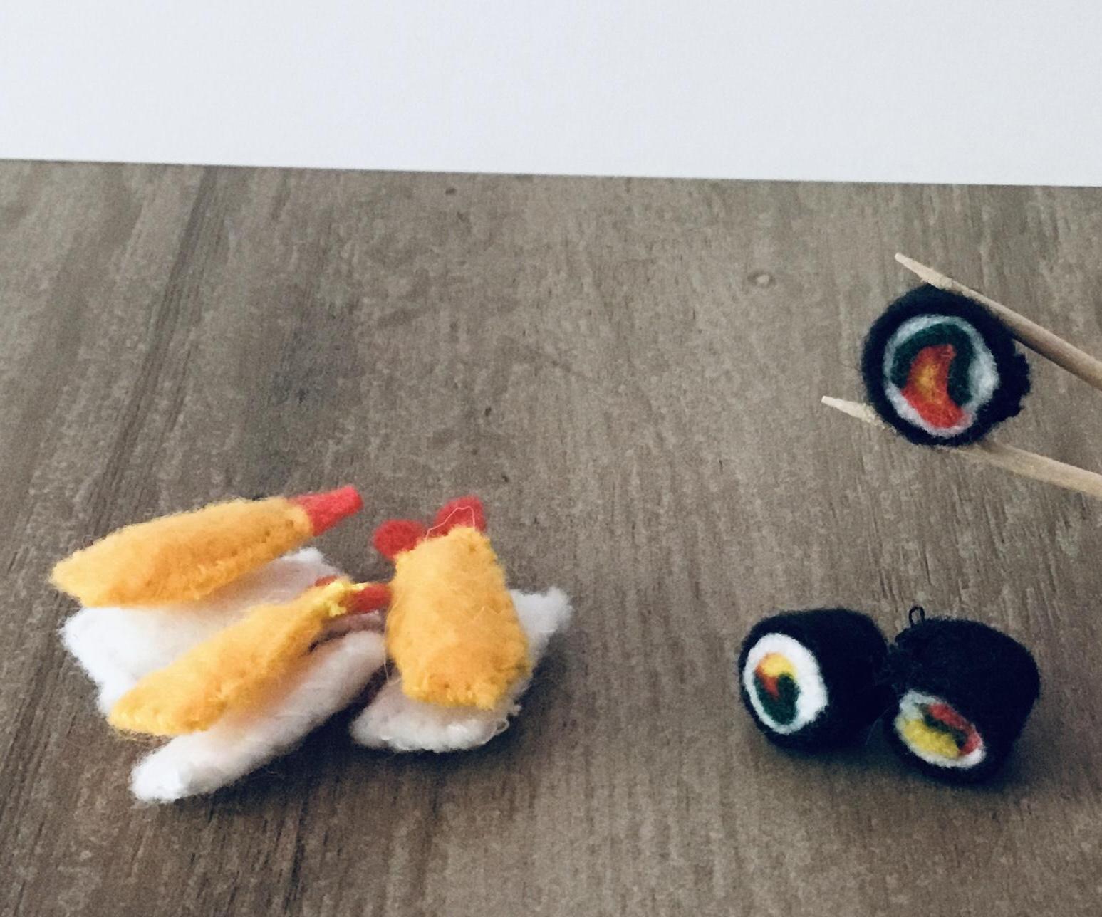 How to Make Maki Rolls and Shrimp Nigiri for Dolls