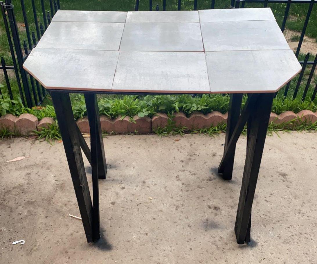 From Scrap Wood and Tiles to New Desk