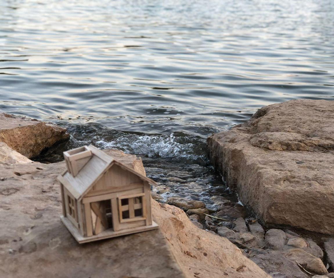 Easy Miniature Hut With Balsa Wood